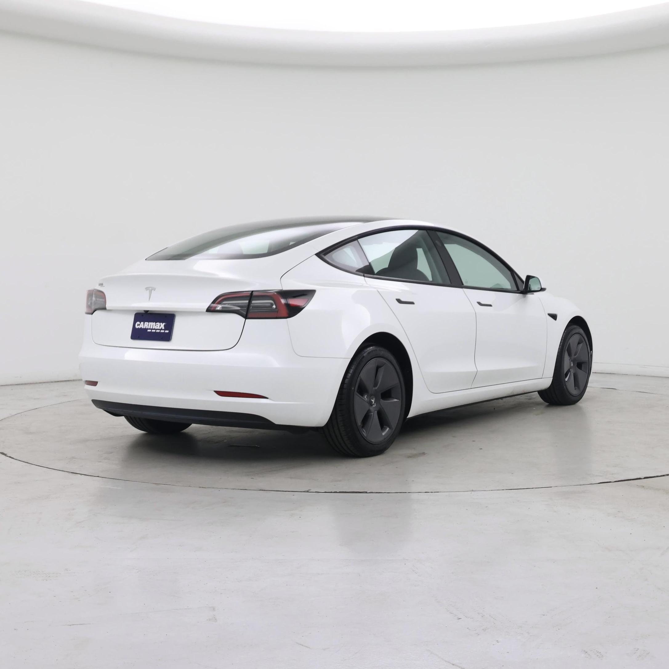 Thumbnail: 2023 Tesla Model 3 - 8