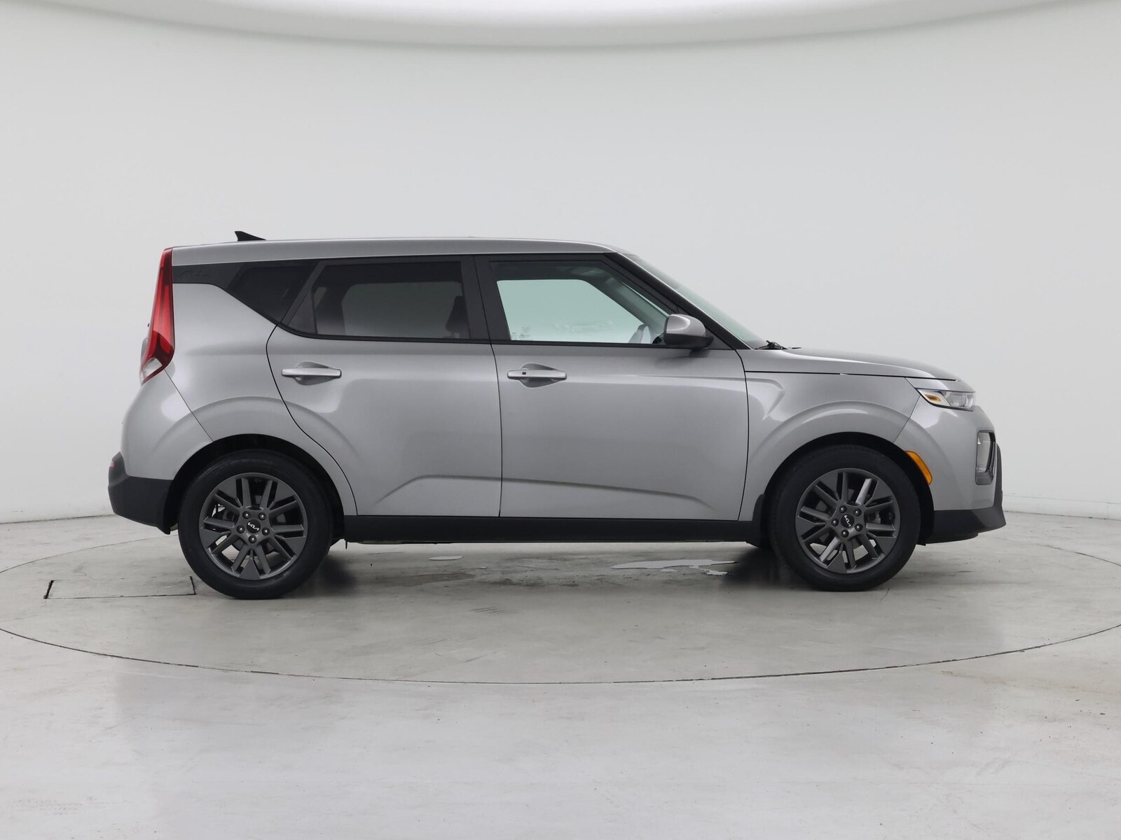 2022 Kia Soul EX - Photo 8
