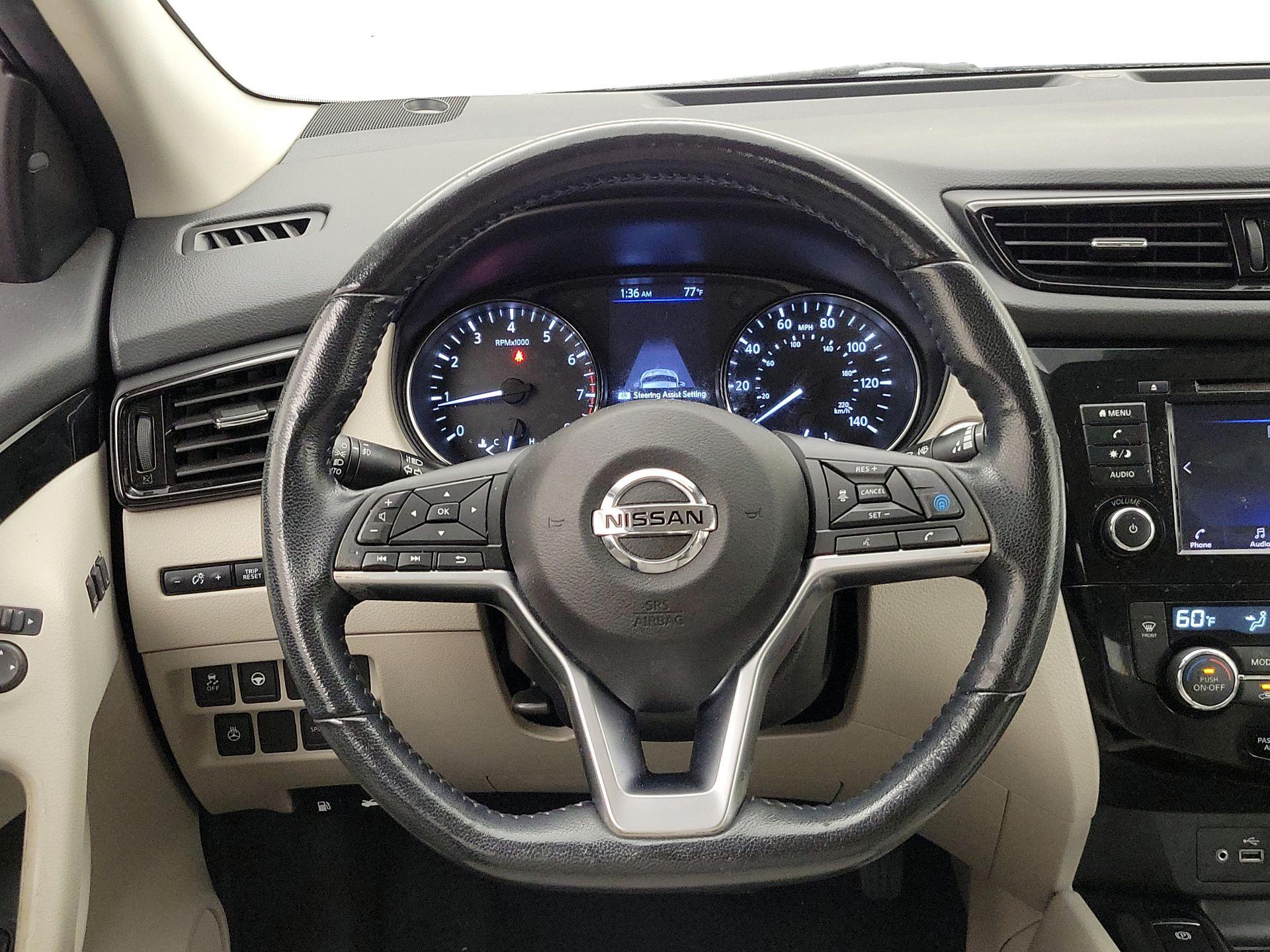 Thumbnail: 2022 Nissan Rogue Sport - 10