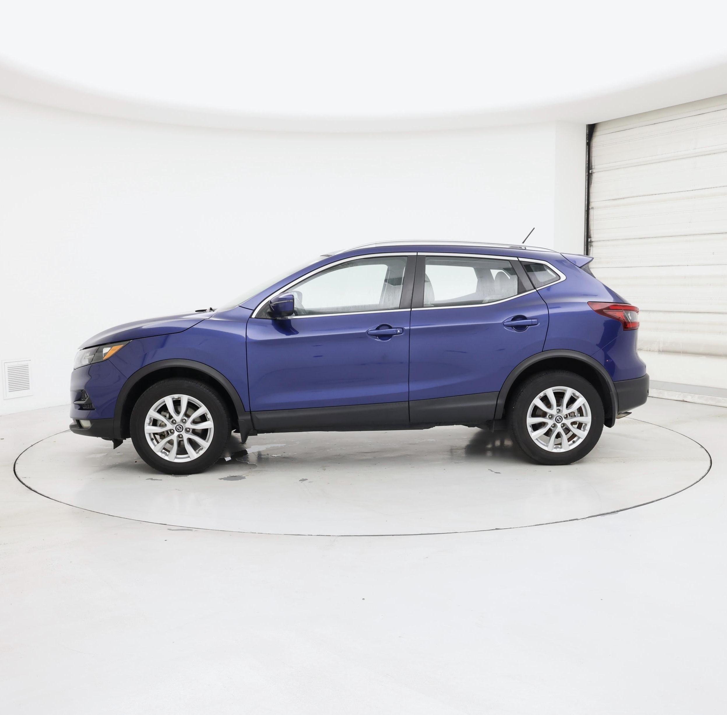 Thumbnail: 2022 Nissan Rogue Sport - 3