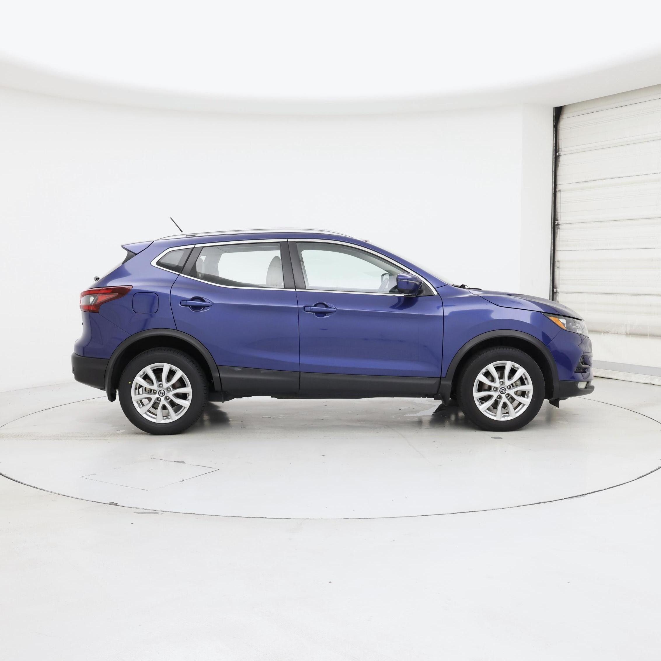 Thumbnail: 2022 Nissan Rogue Sport - 7