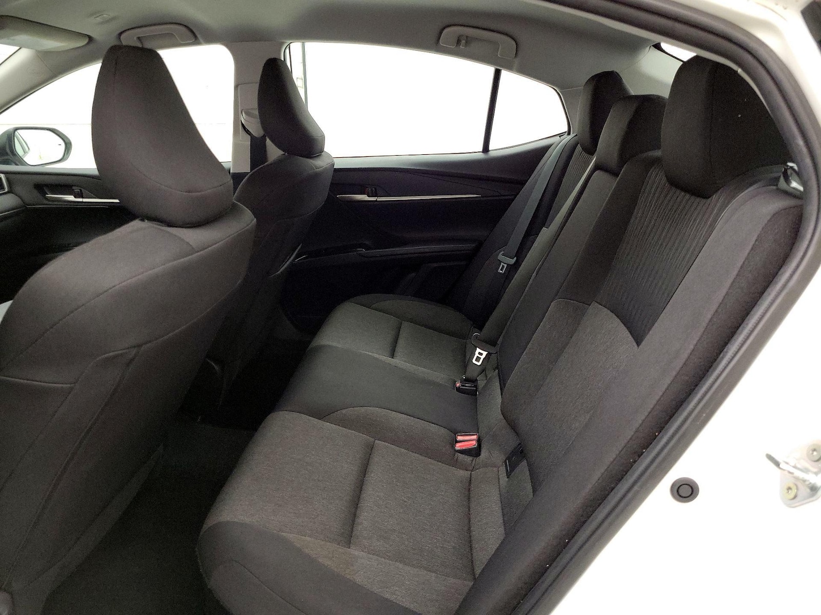 2025 Toyota Camry LE - Photo 20