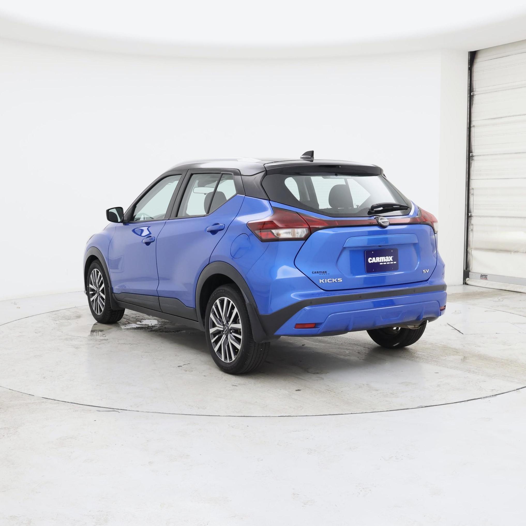 Thumbnail: 2023 Nissan Kicks - 2