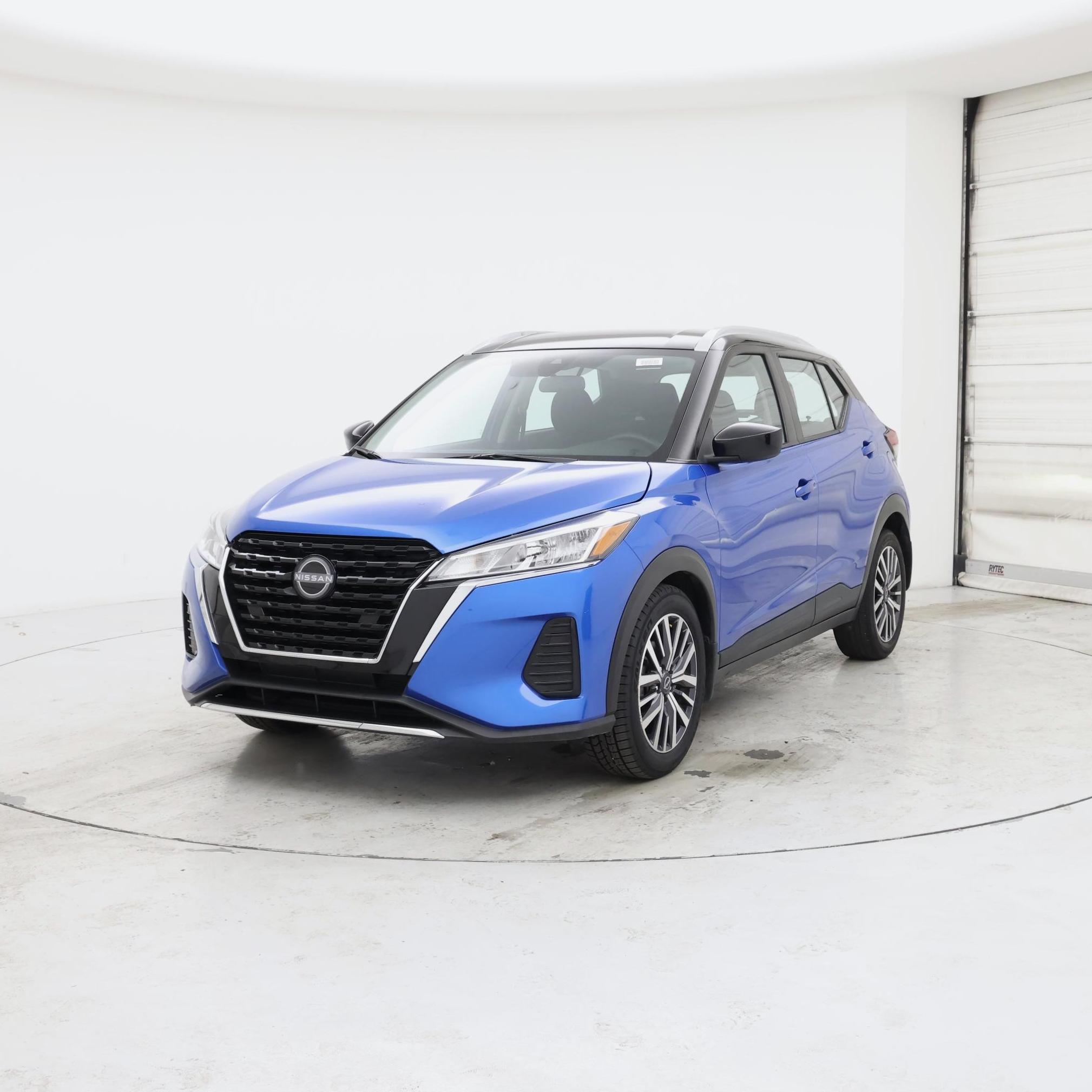 Thumbnail: 2023 Nissan Kicks - 4