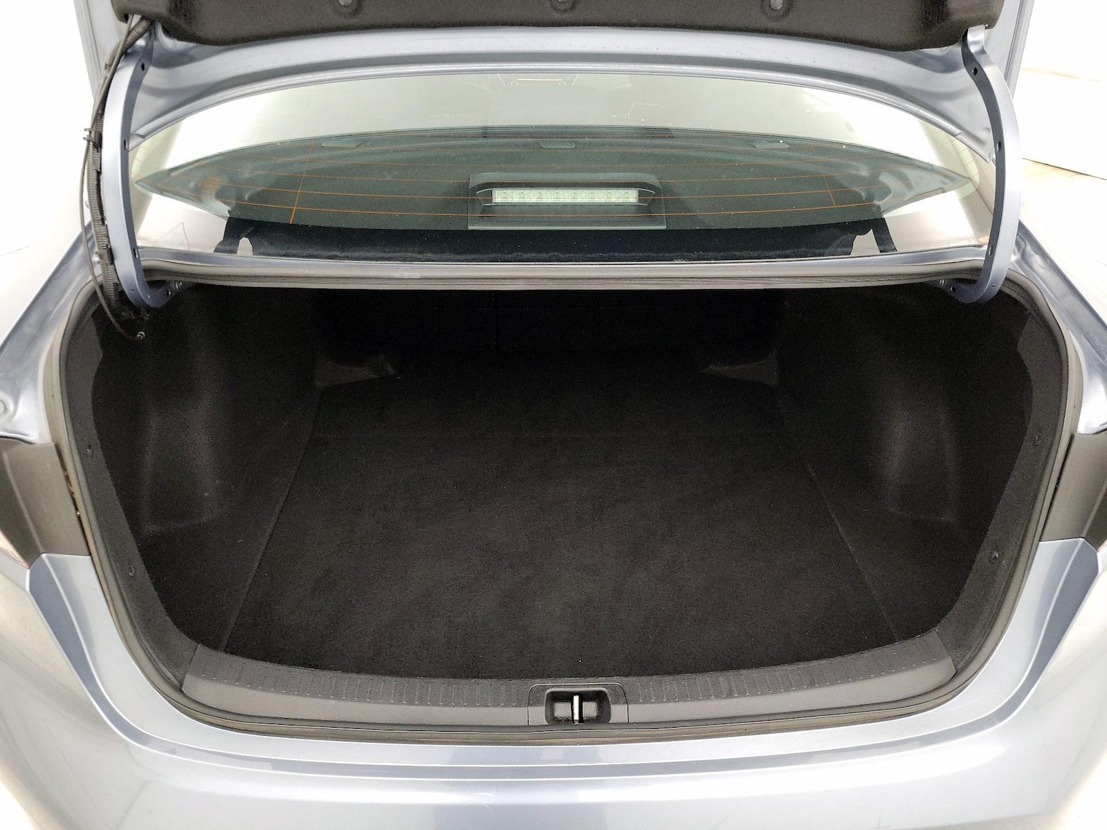 2025 Toyota Corolla LE - Photo 21