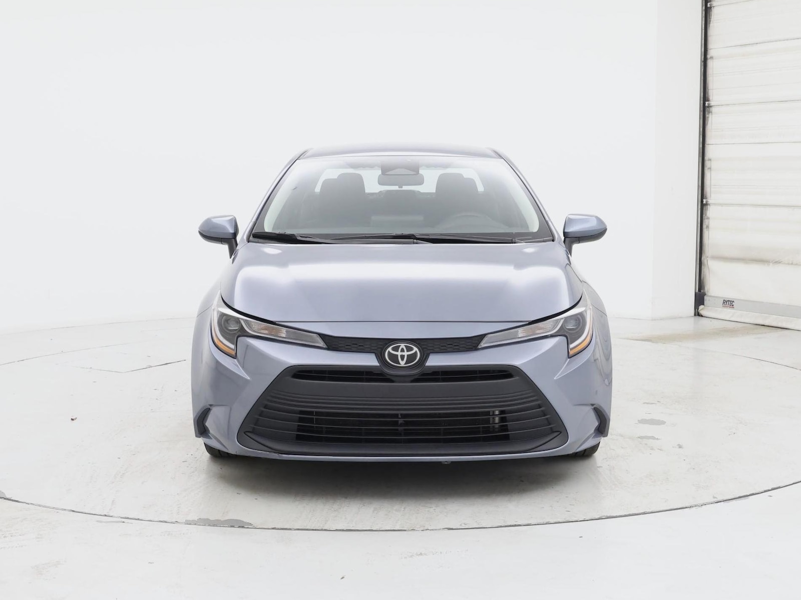 2025 Toyota Corolla LE - Photo 6