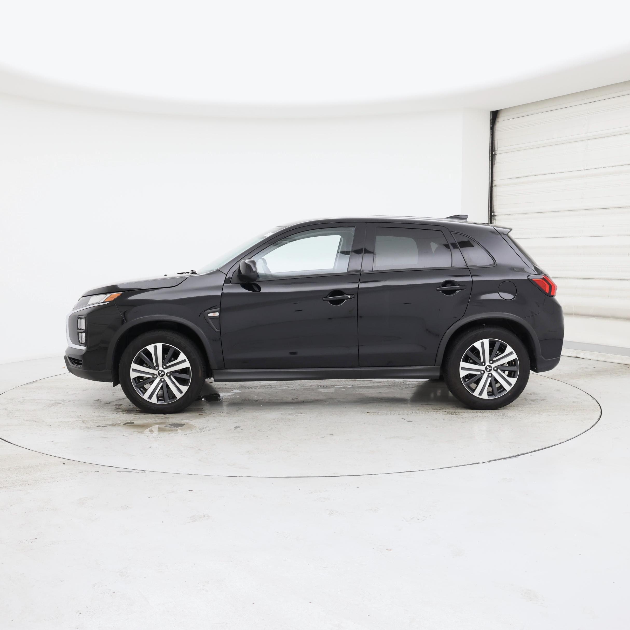Thumbnail: 2025 Mitsubishi Outlander Sport - 3