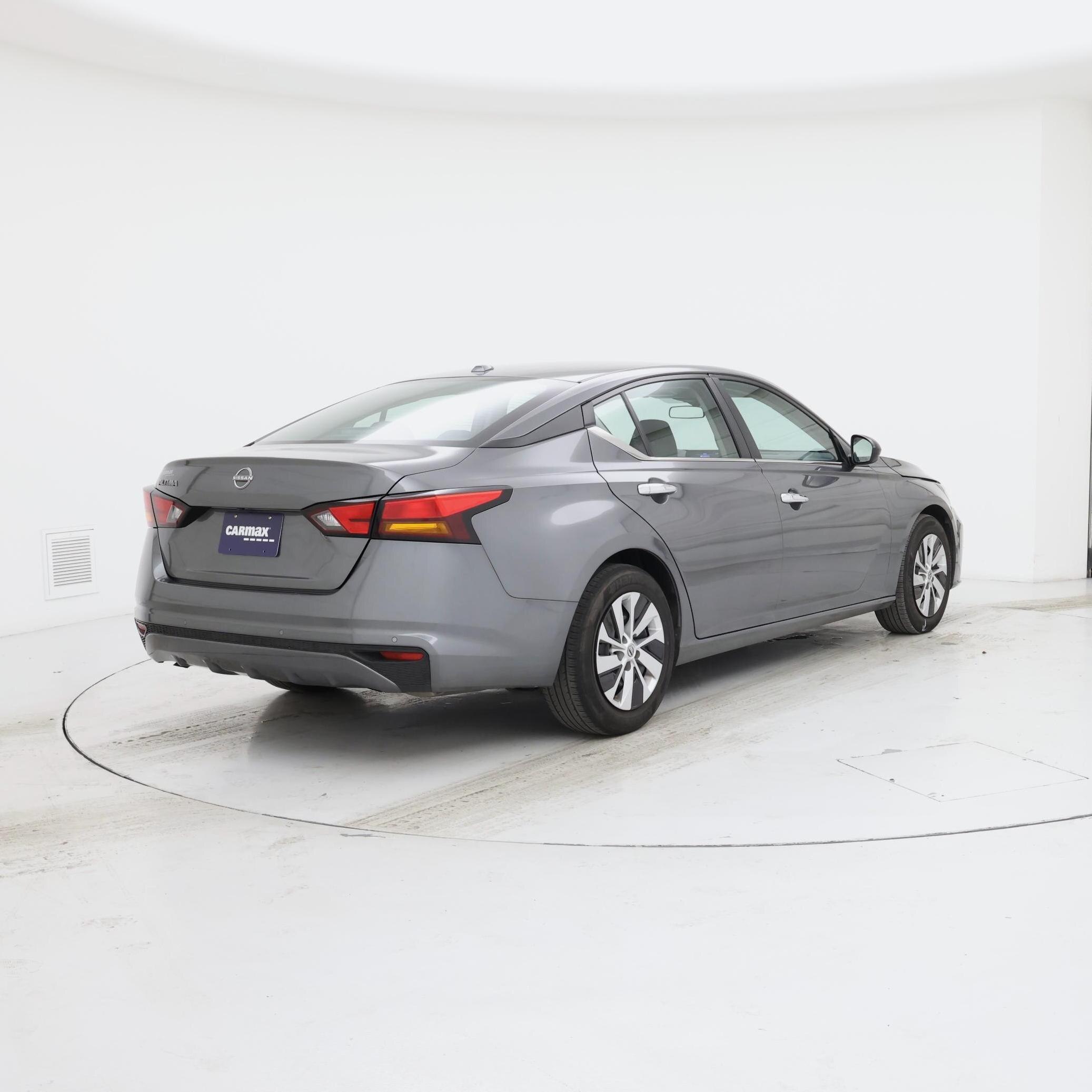 Thumbnail: 2025 Nissan Altima - 8
