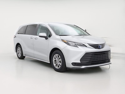 2024 Toyota Sienna Hybrid LE