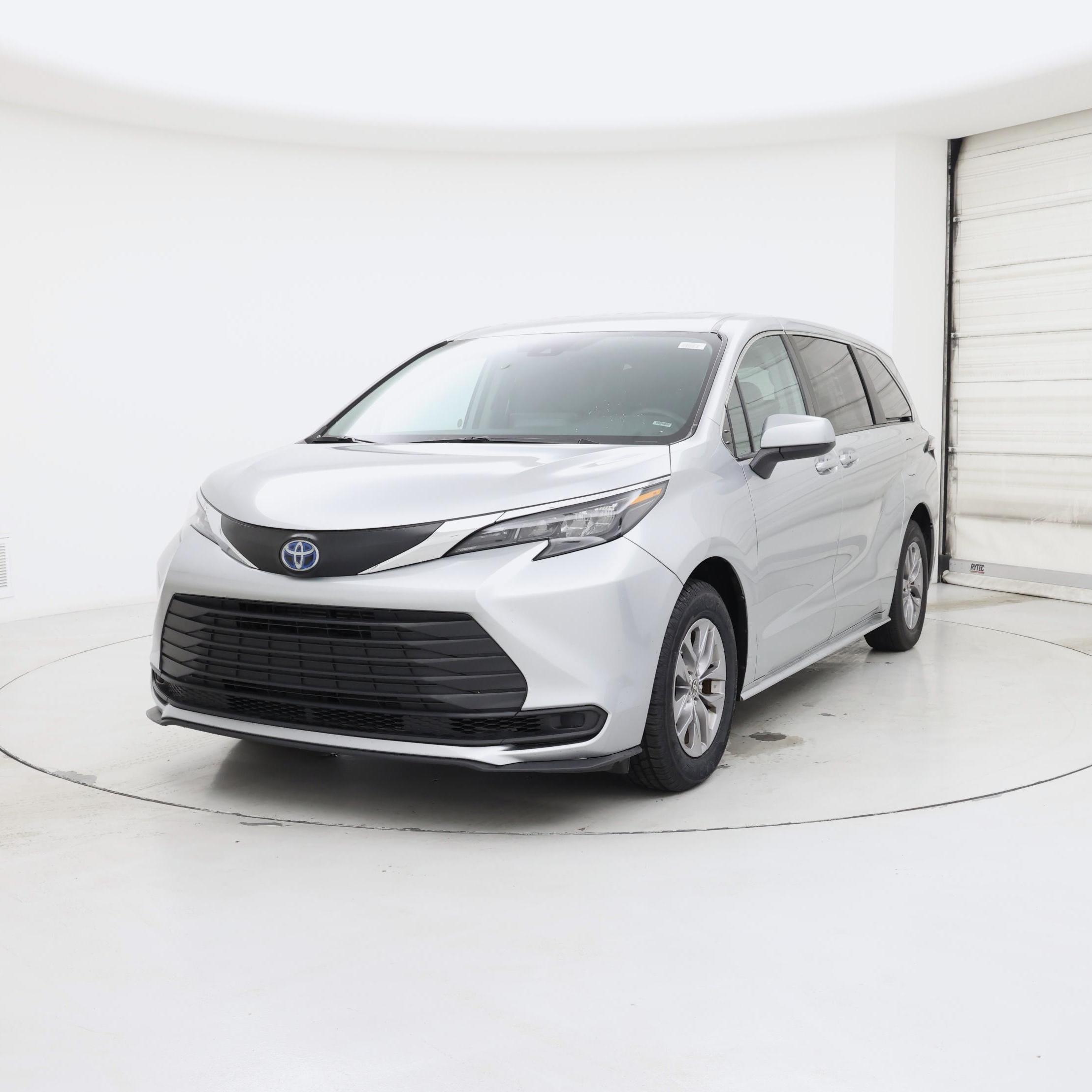 Thumbnail: 2024 Toyota Sienna - 4