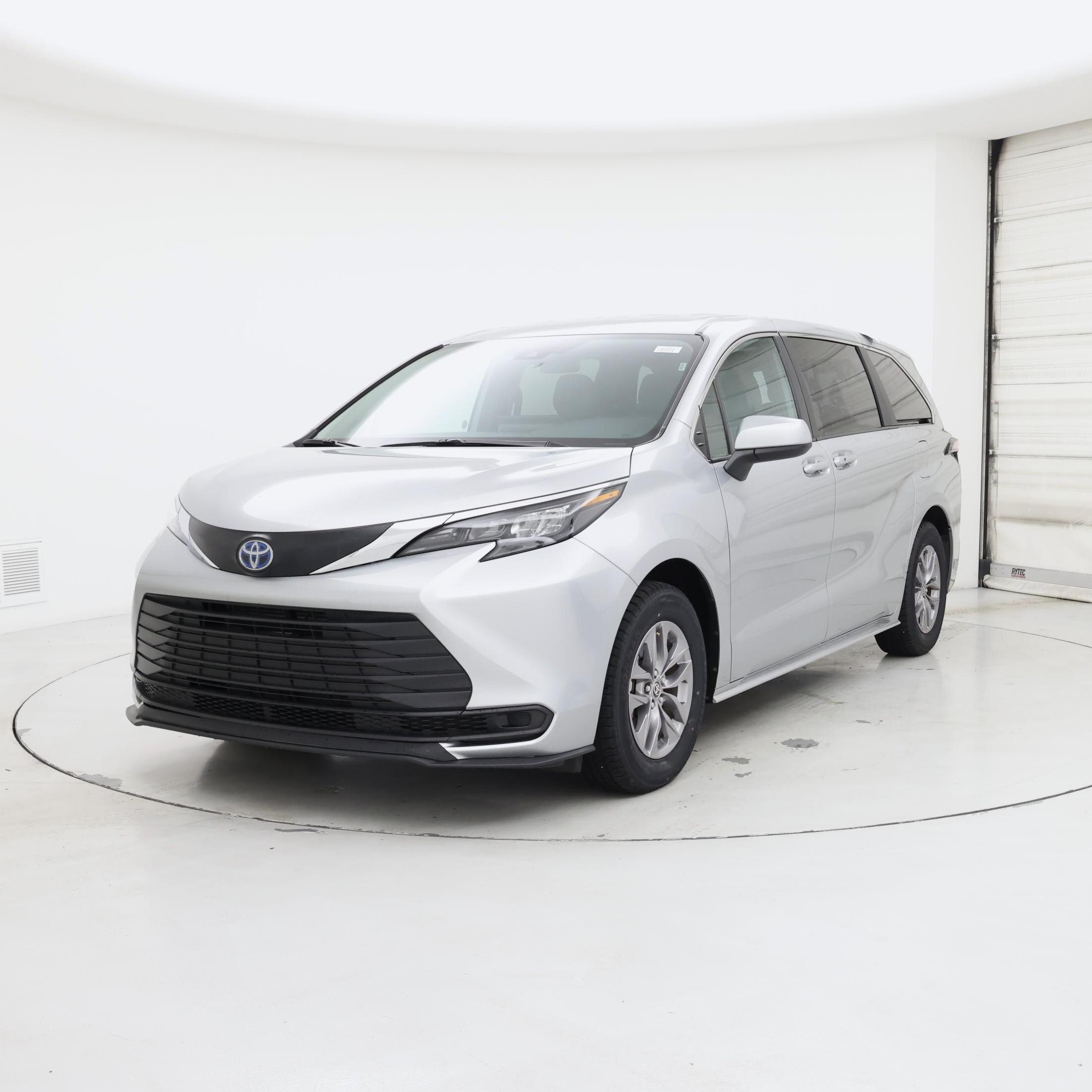 Thumbnail: 2025 Toyota Sienna - 4
