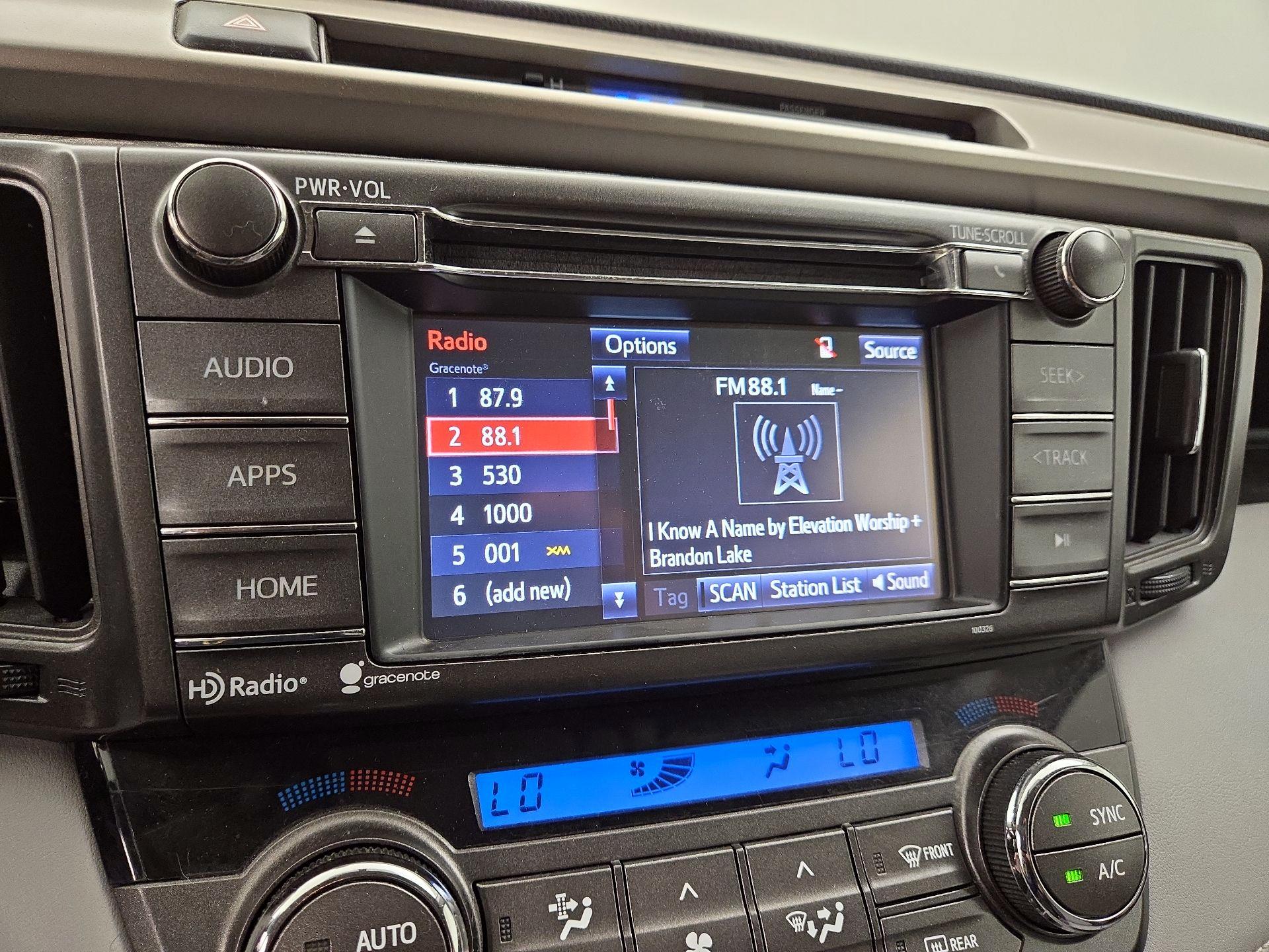 Thumbnail: 2015 Toyota RAV4 - 15