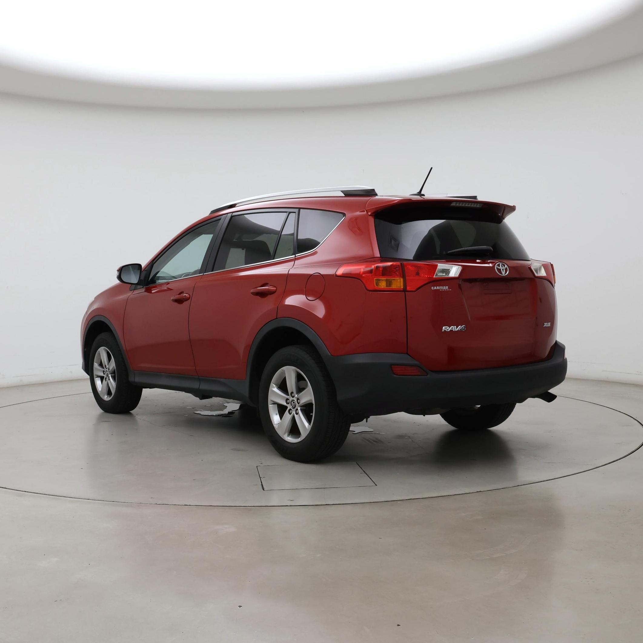 Thumbnail: 2015 Toyota RAV4 - 2