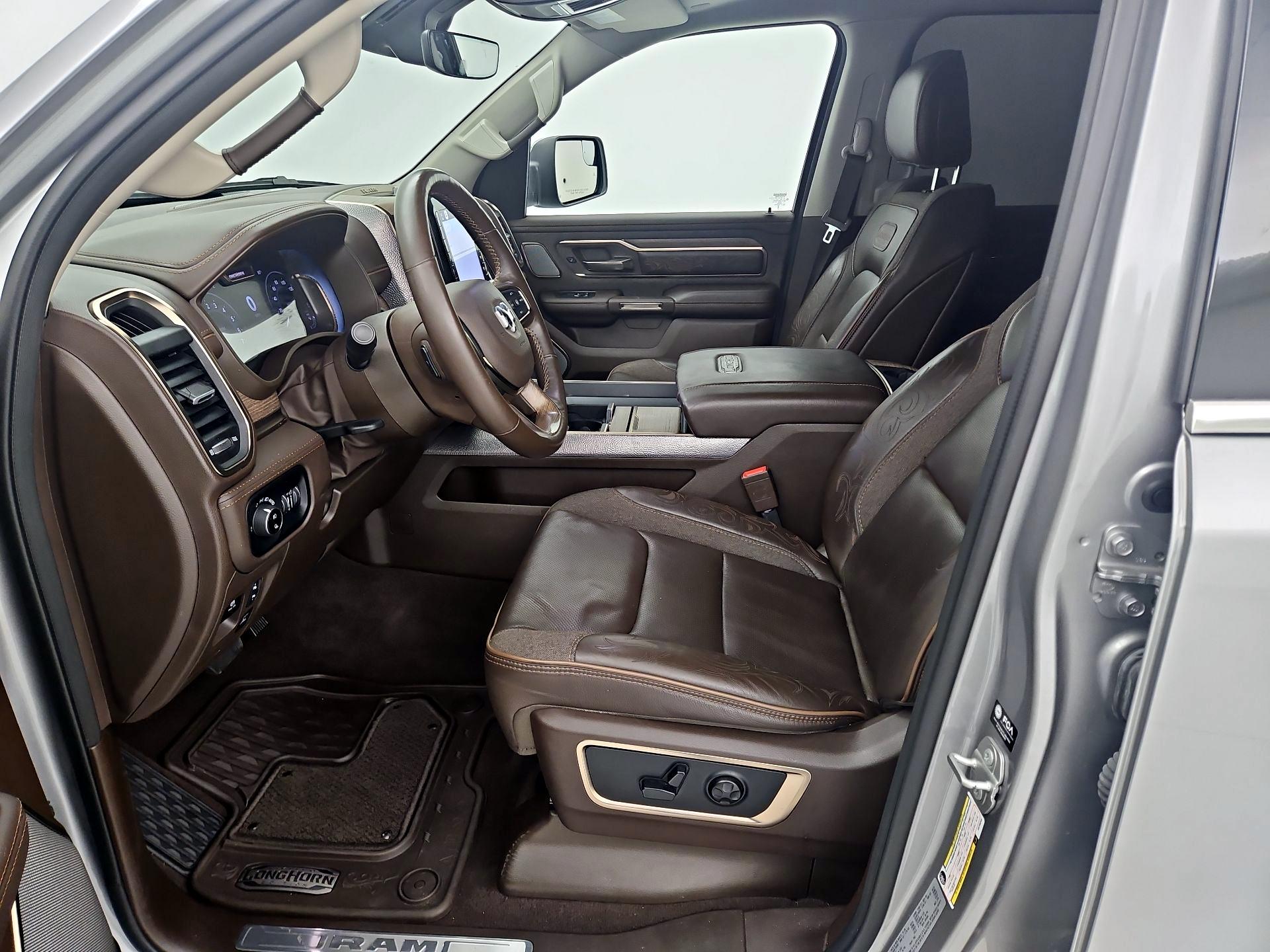 Thumbnail: 2025 RAM 1500 - 11