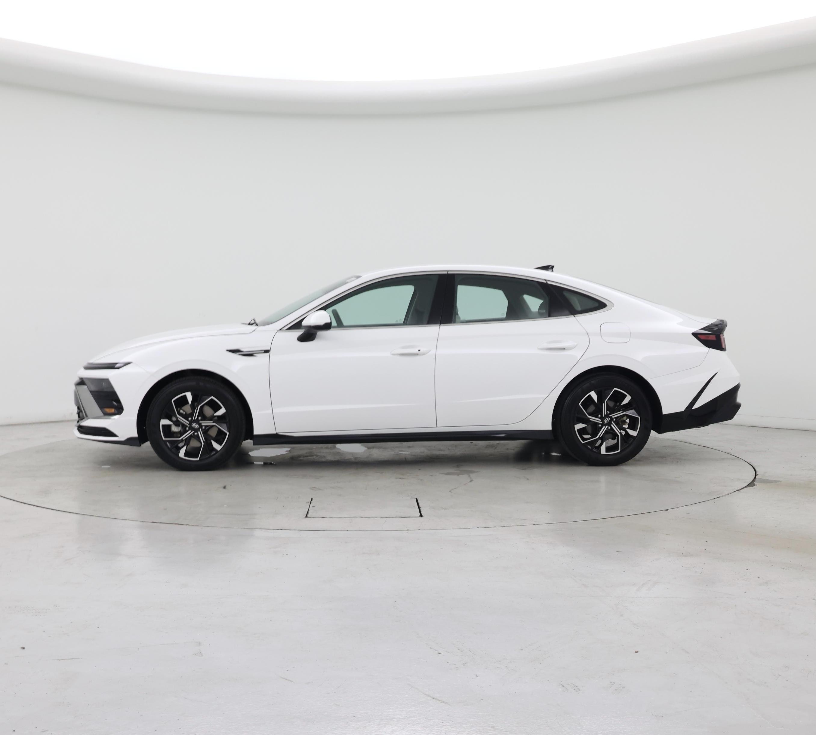 Thumbnail: 2025 Hyundai Sonata - 3