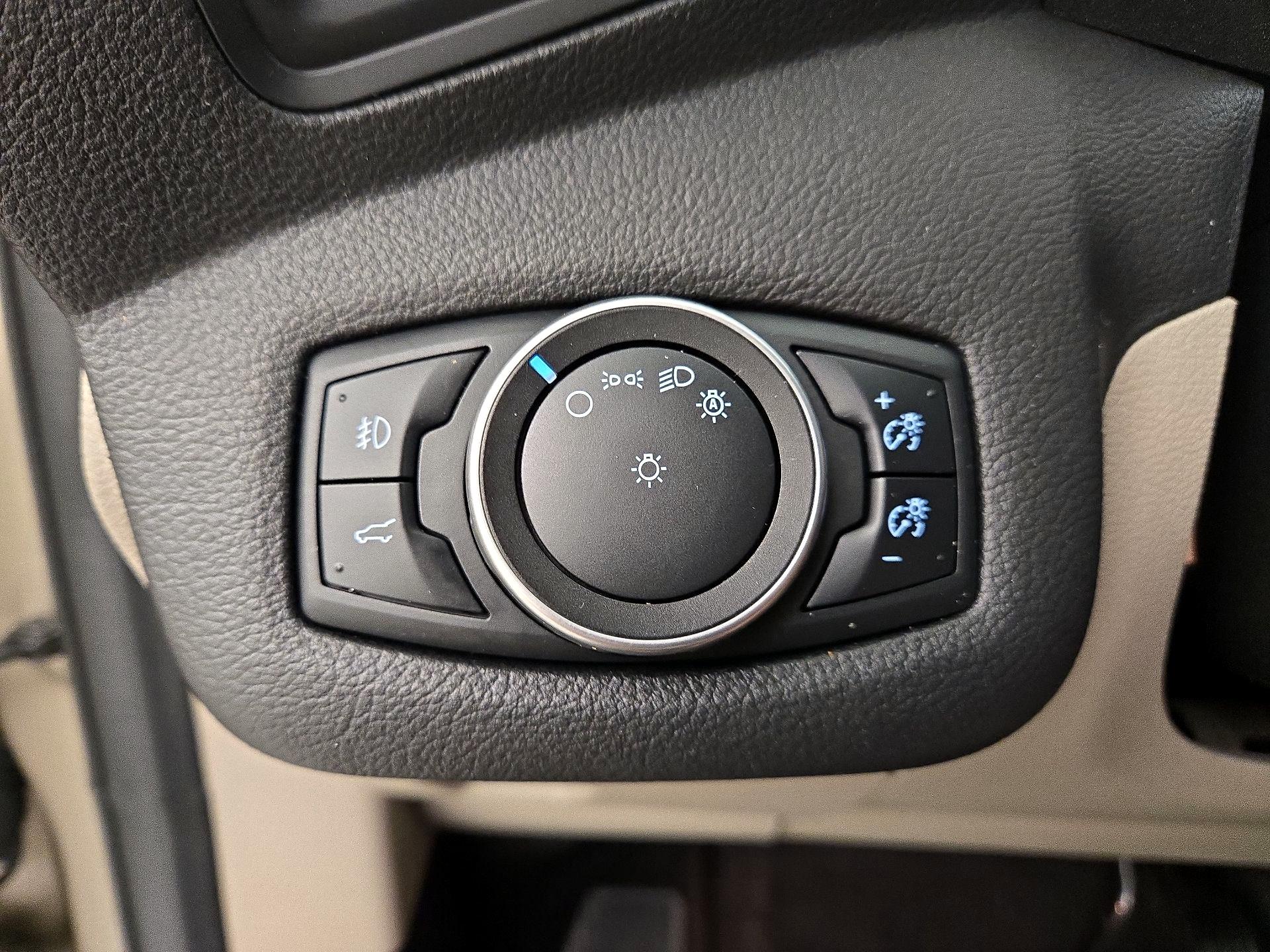 Thumbnail: 2017 Ford Escape - 13
