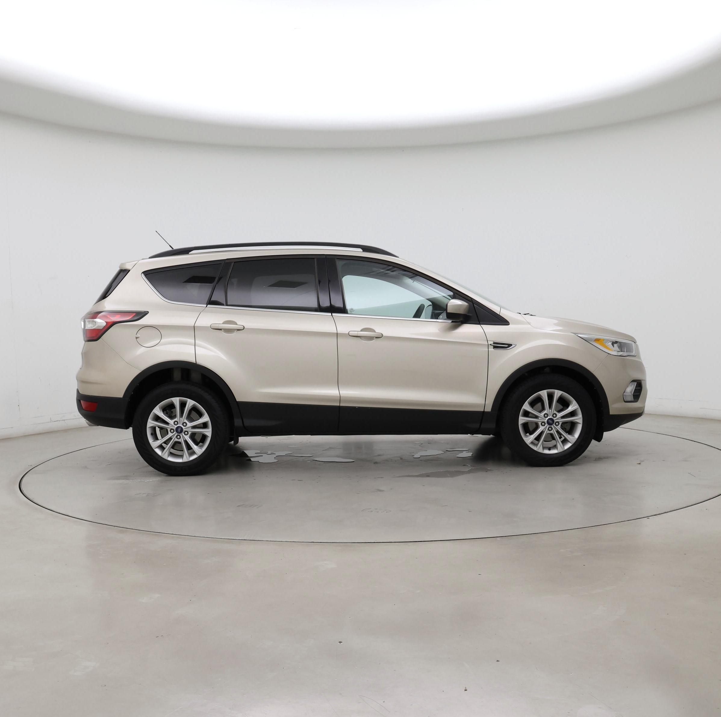 Thumbnail: 2017 Ford Escape - 7