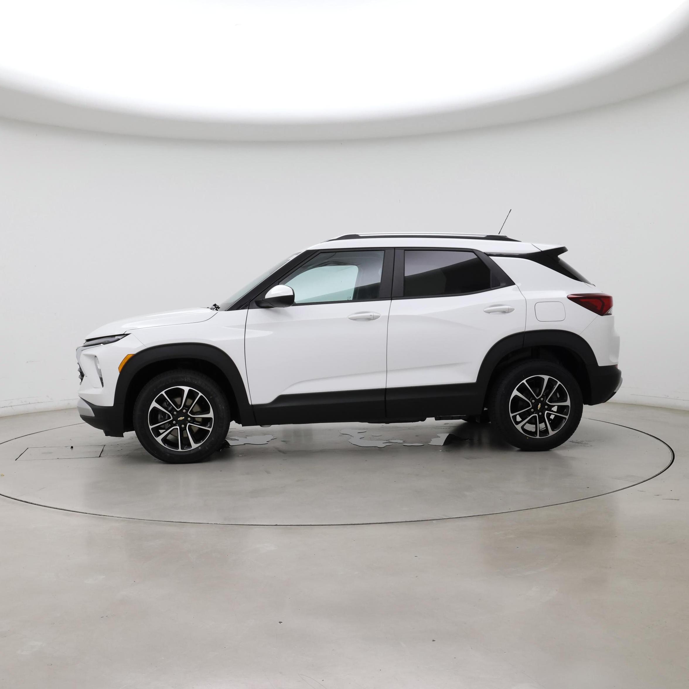Thumbnail: 2025 Chevrolet TrailBlazer - 3