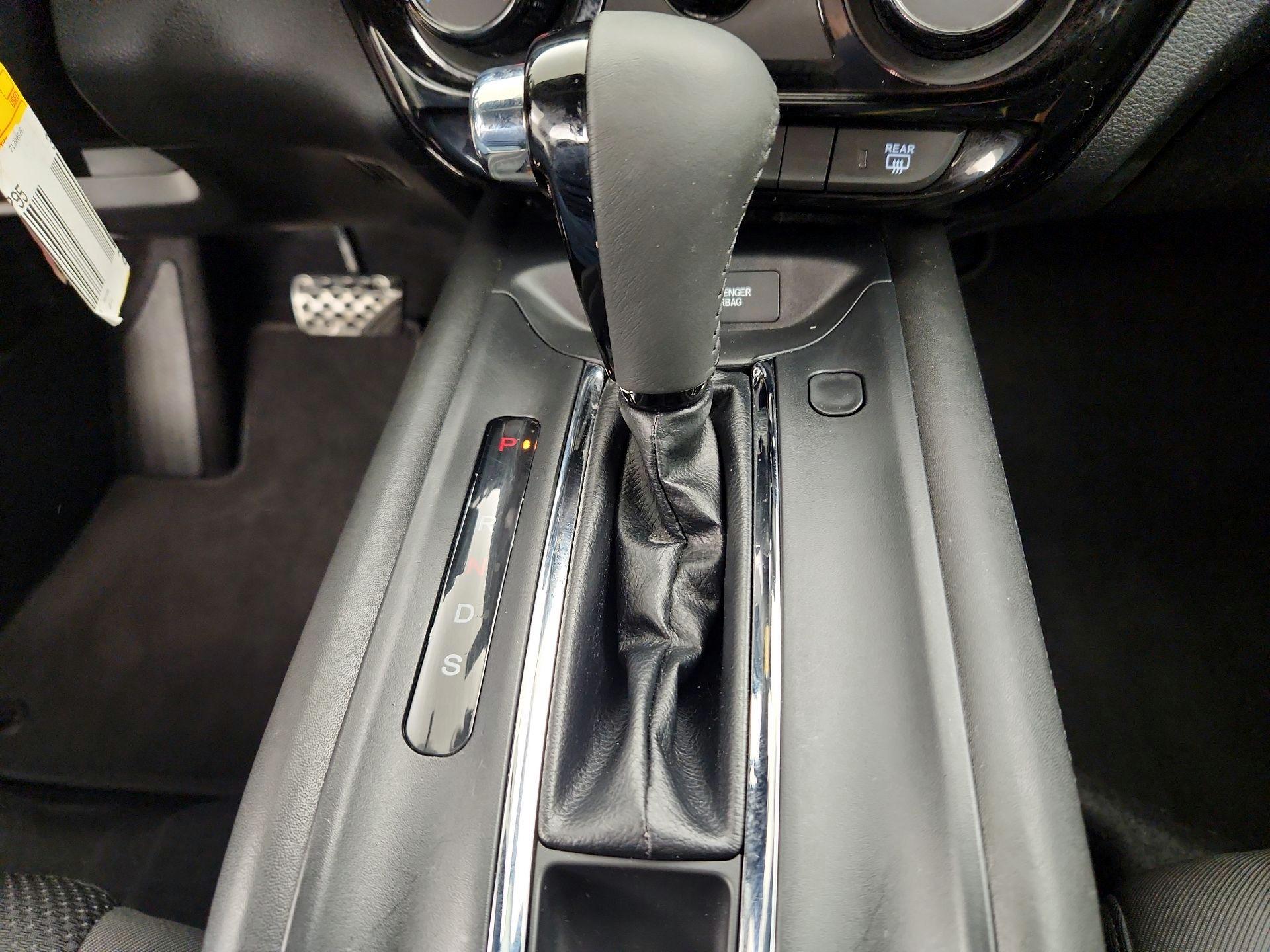 Thumbnail: 2020 Honda HR-V - 17