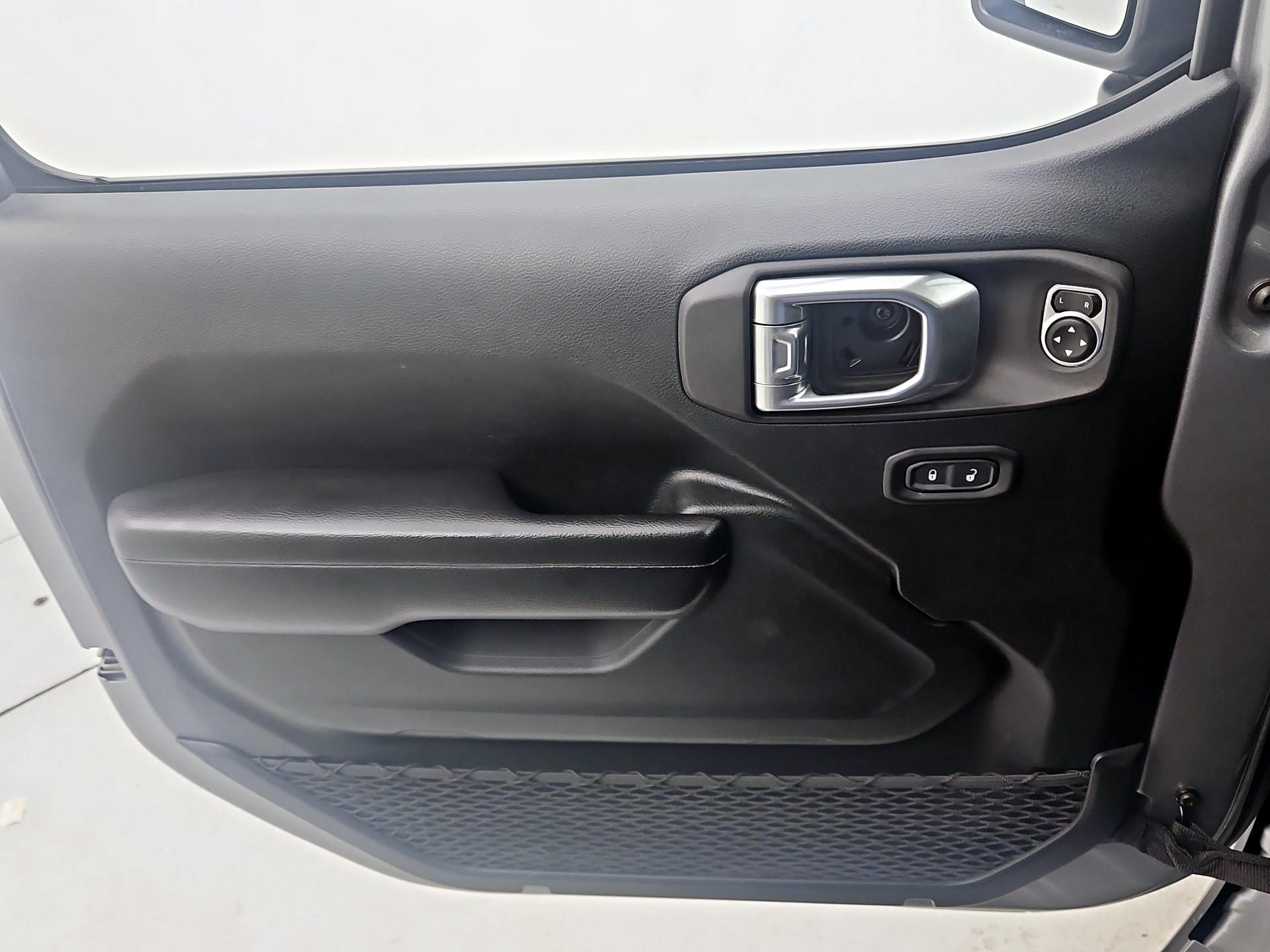 Thumbnail: 2021 Jeep Wrangler - 12