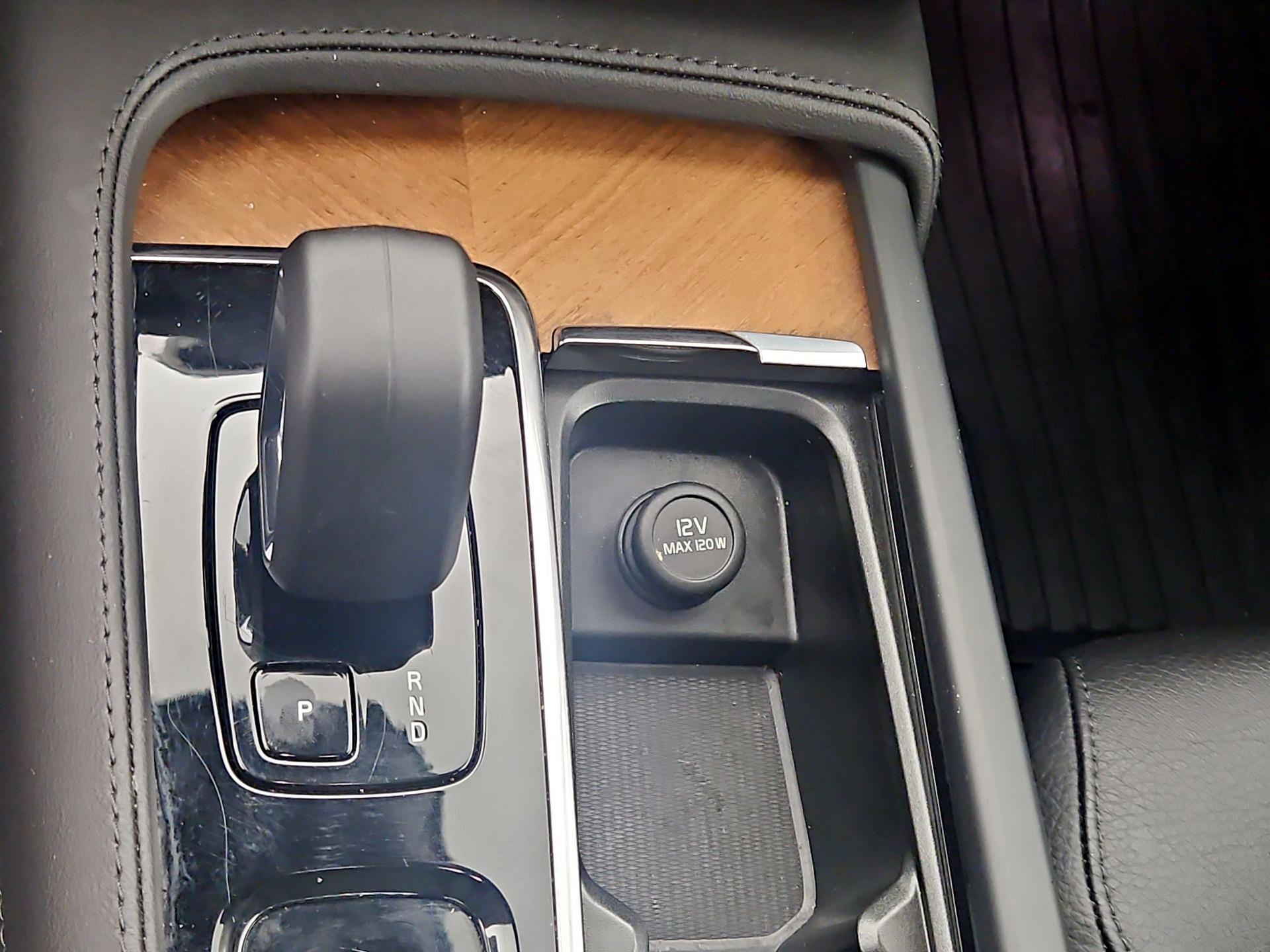 Thumbnail: 2023 Volvo XC90 - 18