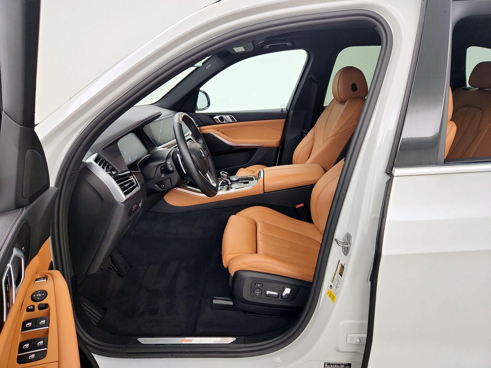 Thumbnail: 2022 BMW X5 - 11