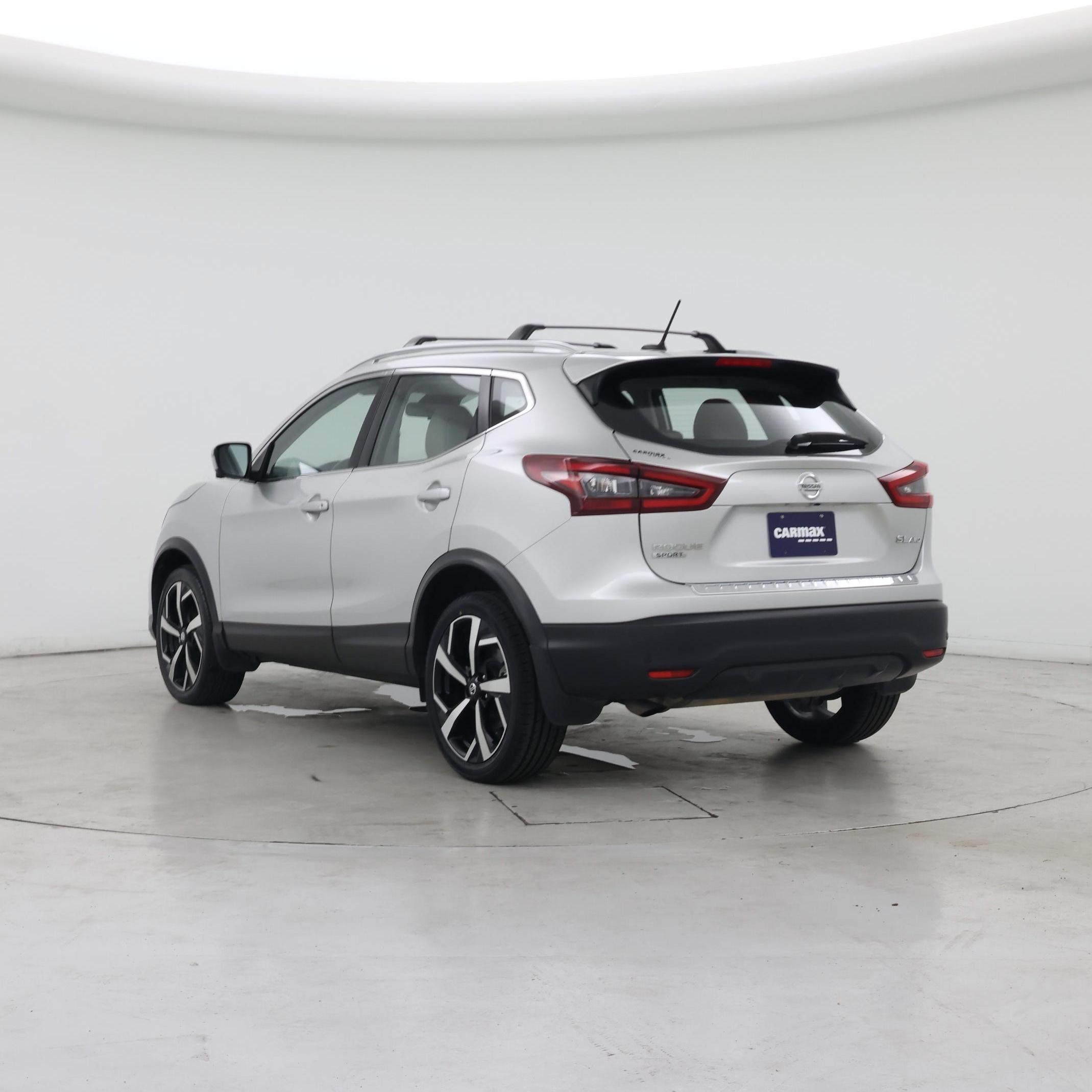 Thumbnail: 2022 Nissan Rogue Sport - 2