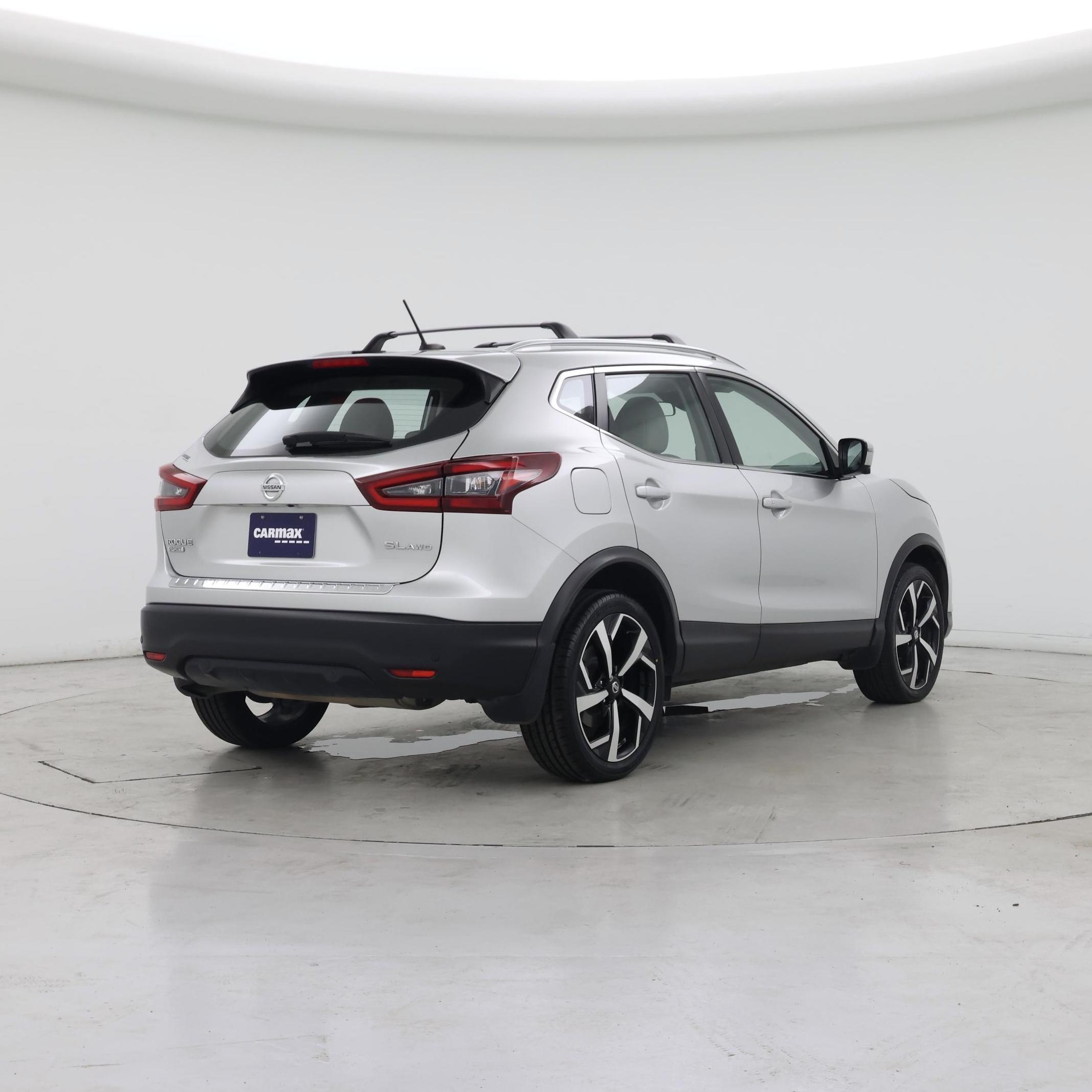 Thumbnail: 2022 Nissan Rogue Sport - 8