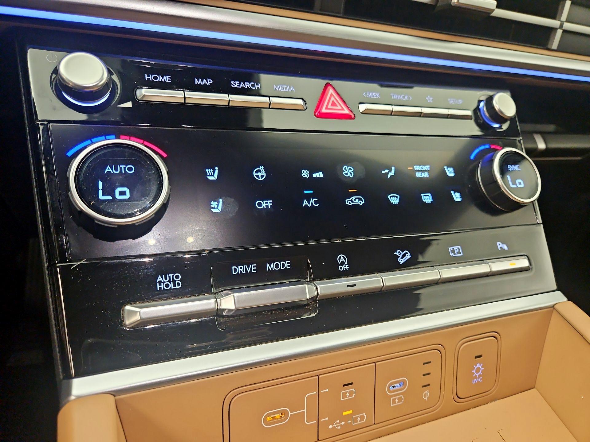 Thumbnail: 2024 Hyundai Santa Fe - 17