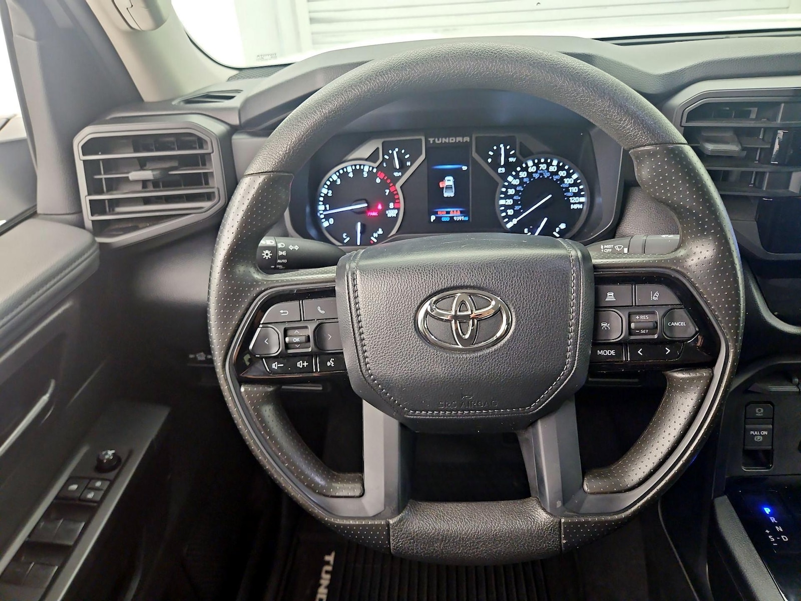 2024 Toyota Tundra SR - Photo 11