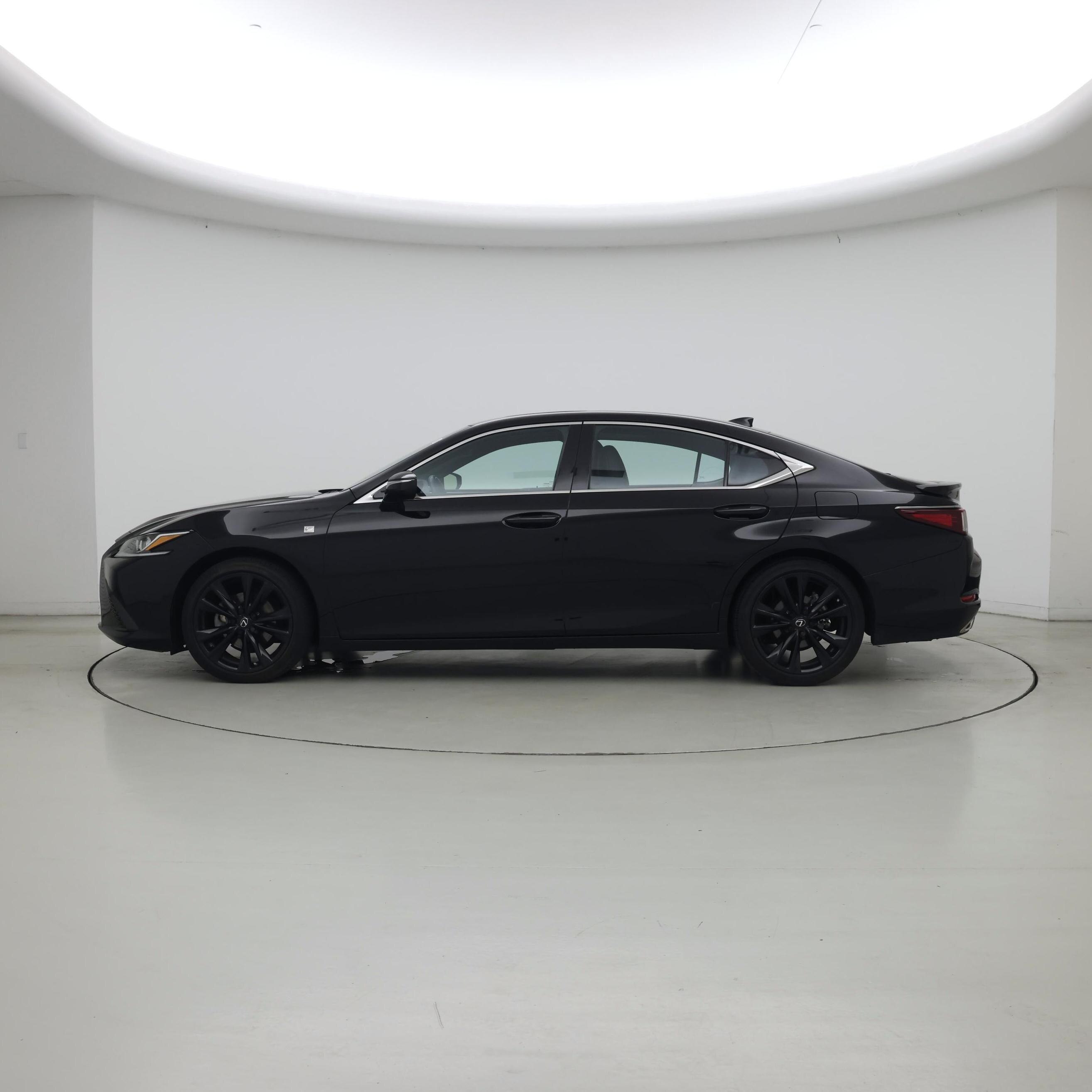 Thumbnail: 2022 Lexus ES - 3