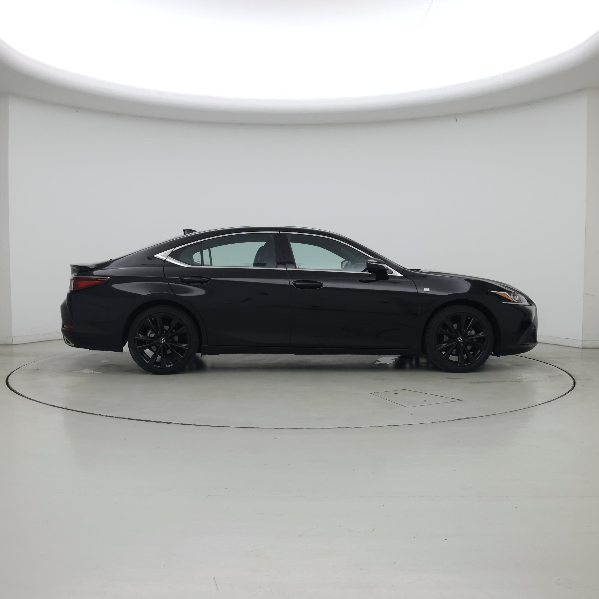 Thumbnail: 2022 Lexus ES - 7
