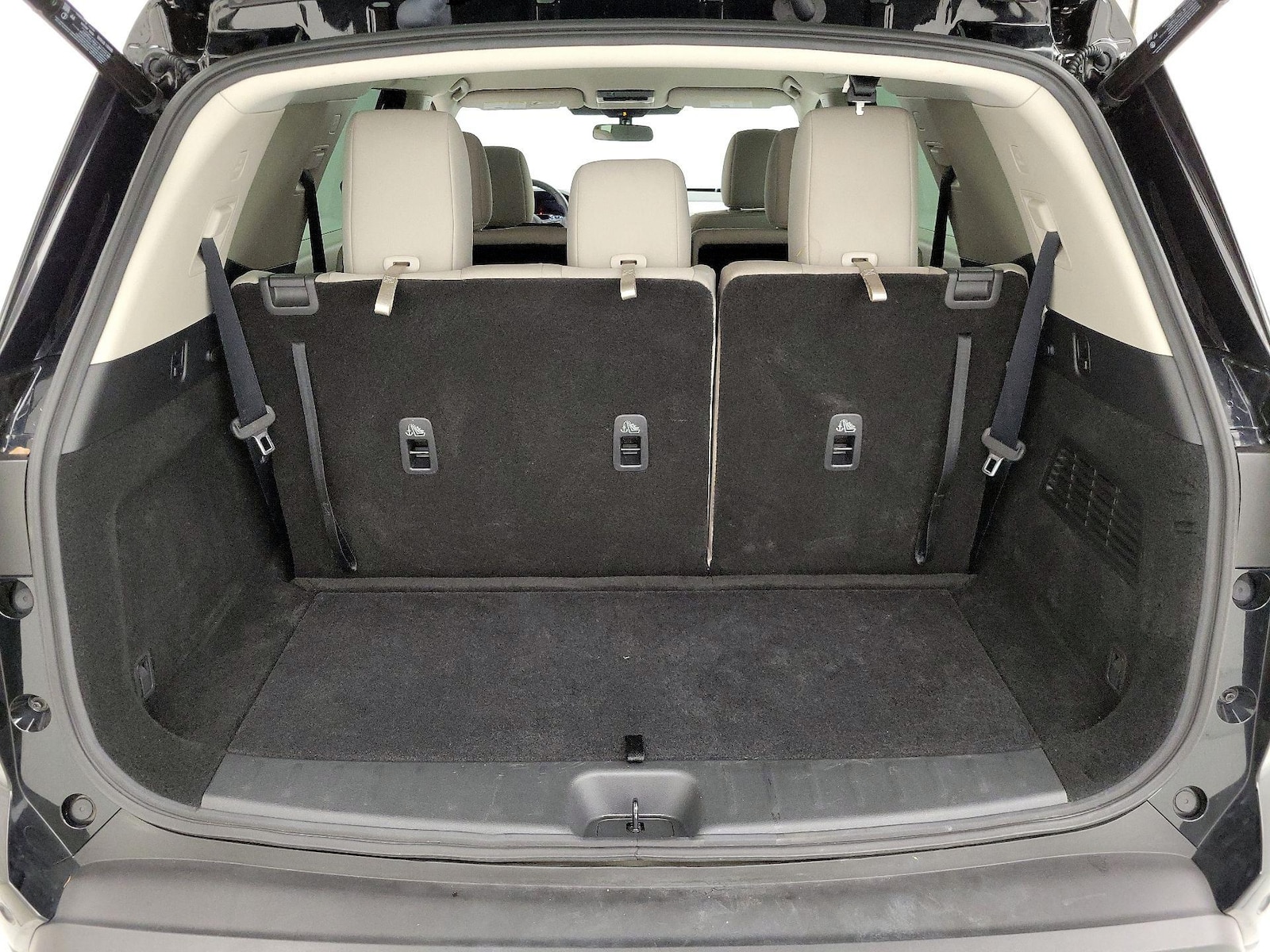 2025 Nissan Pathfinder SV - Photo 22