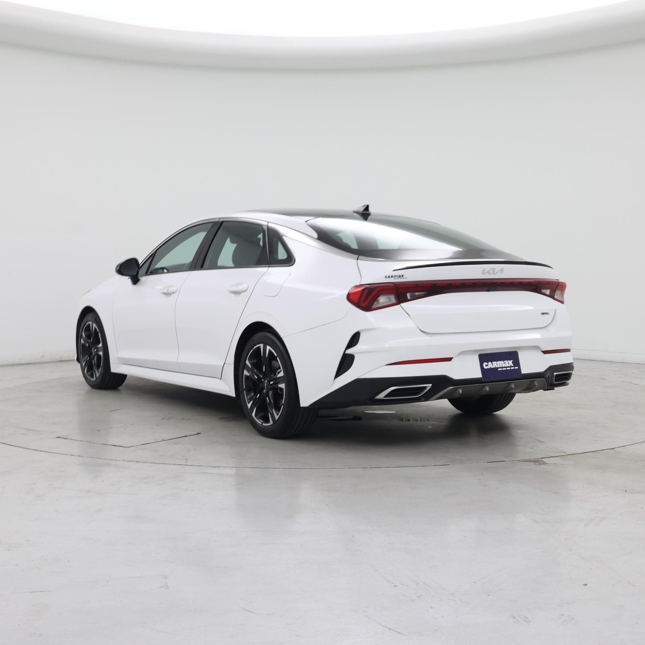 Thumbnail: 2023 Kia K5 - 2