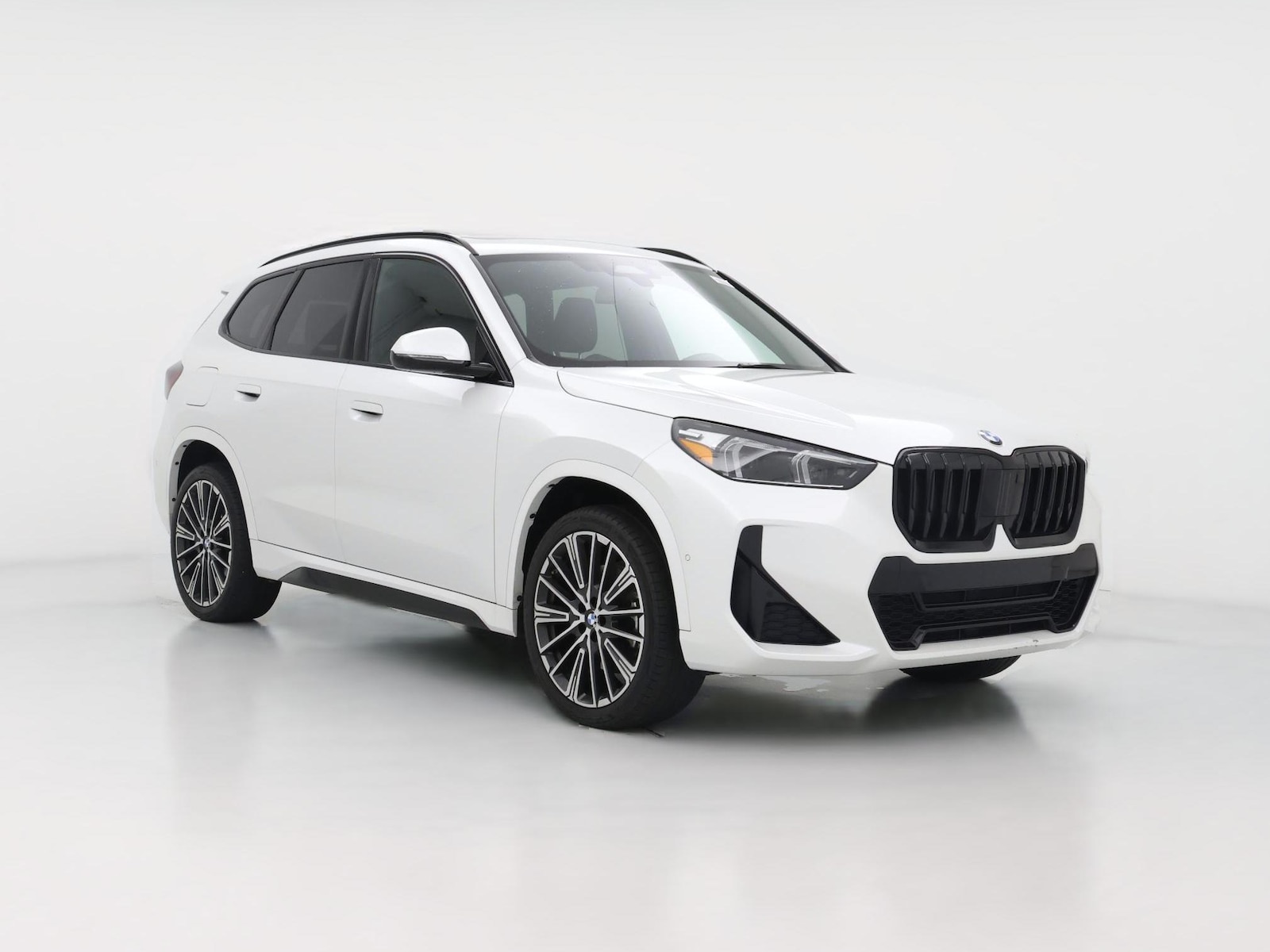 2025 BMW X1 28i - Photo 1