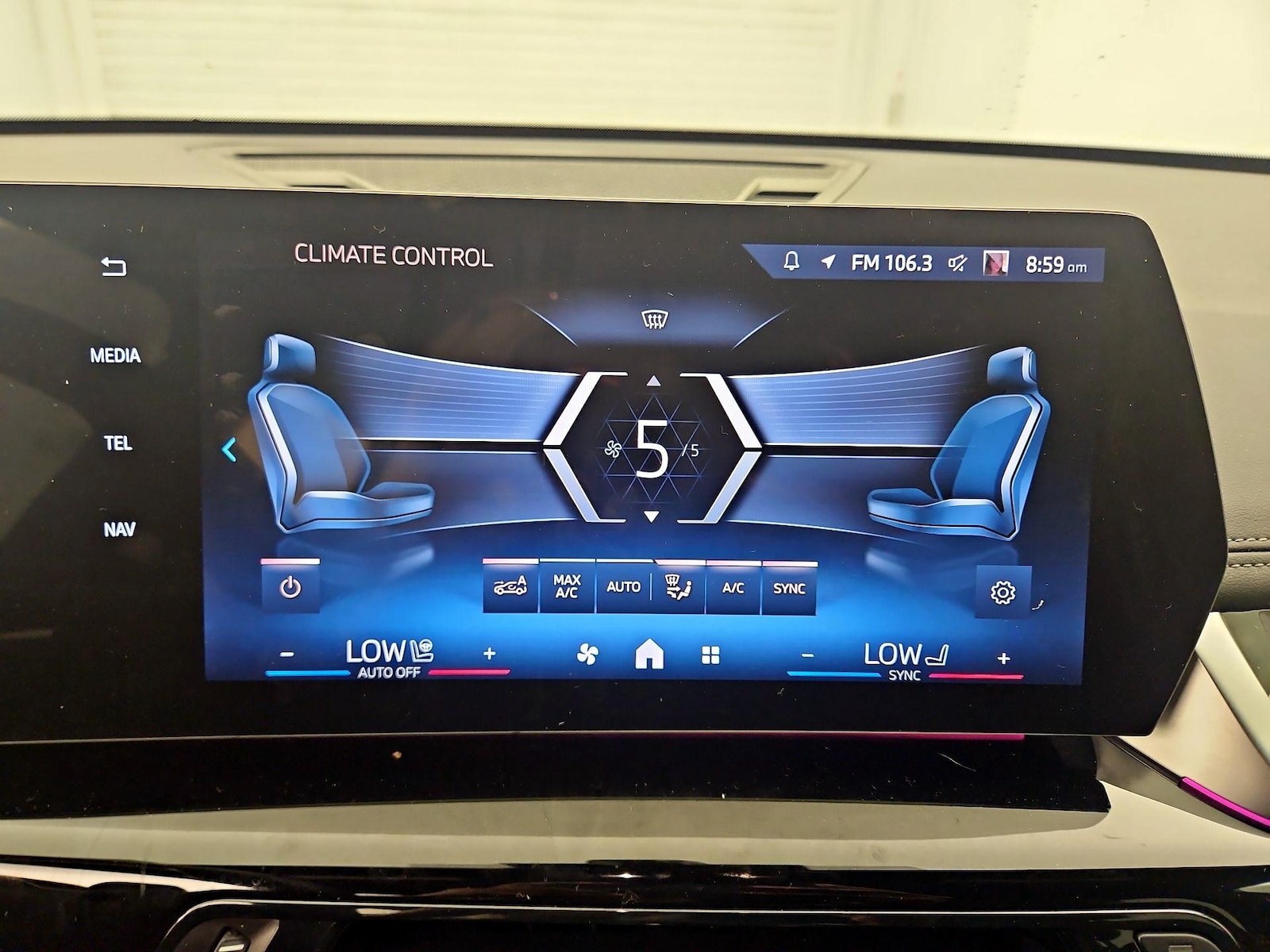 2025 BMW X1 28i - Photo 18
