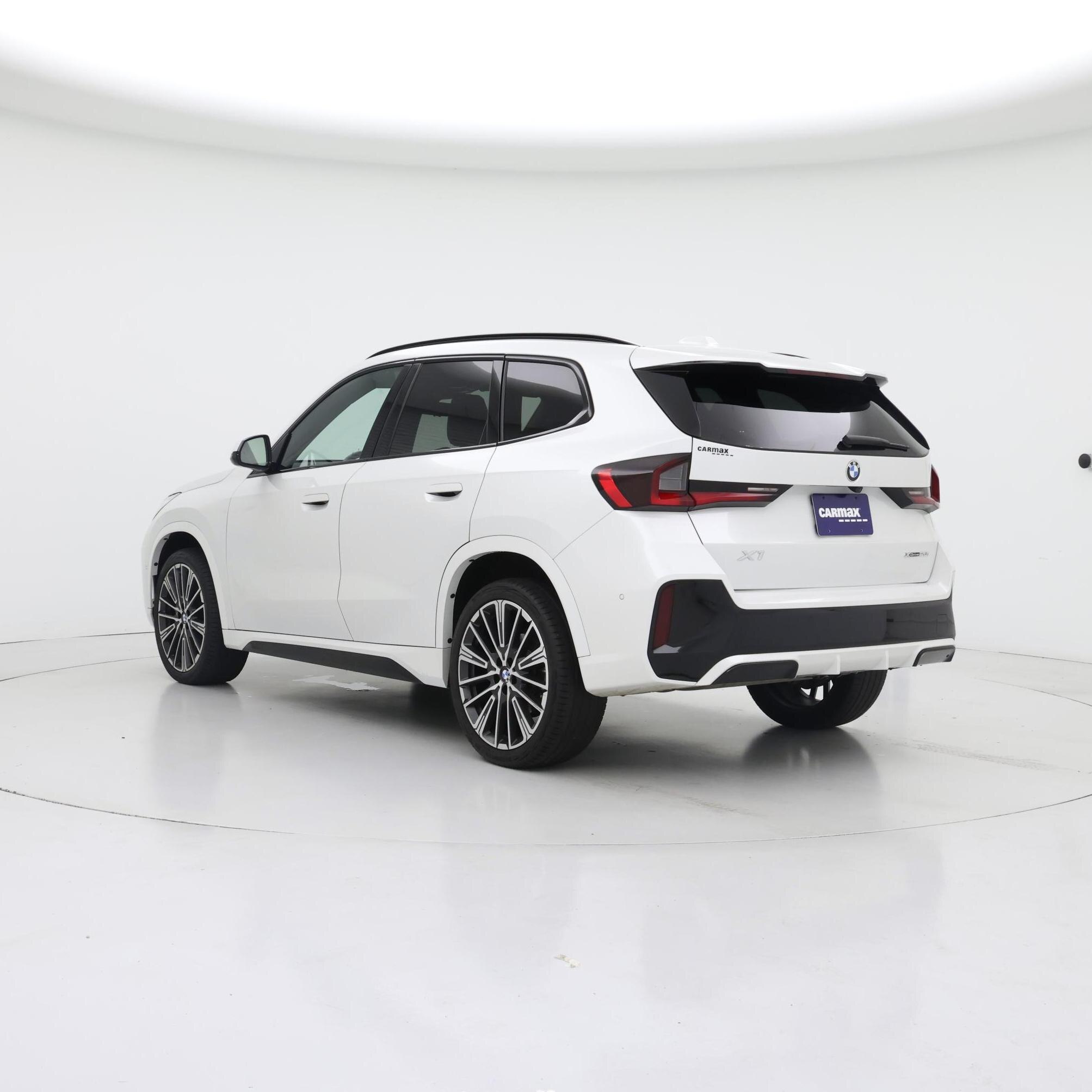 Thumbnail: 2025 BMW X1 - 2