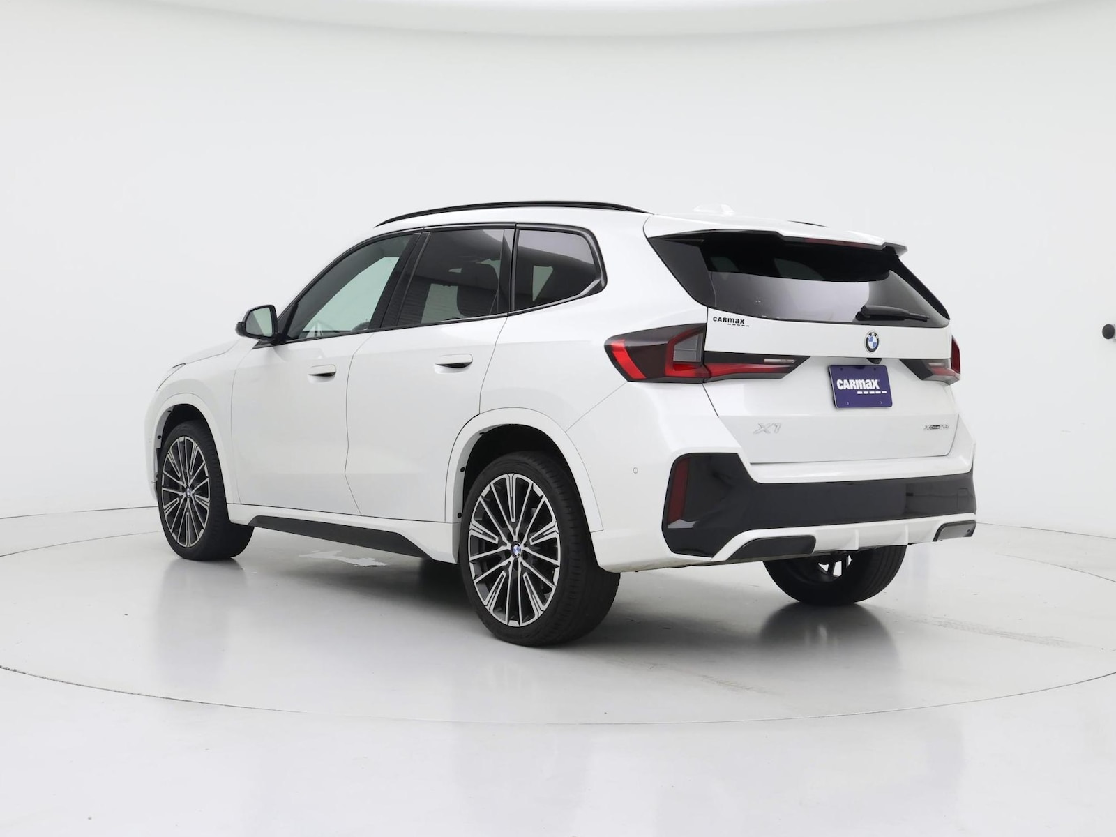 2025 BMW X1 28i - Photo 3