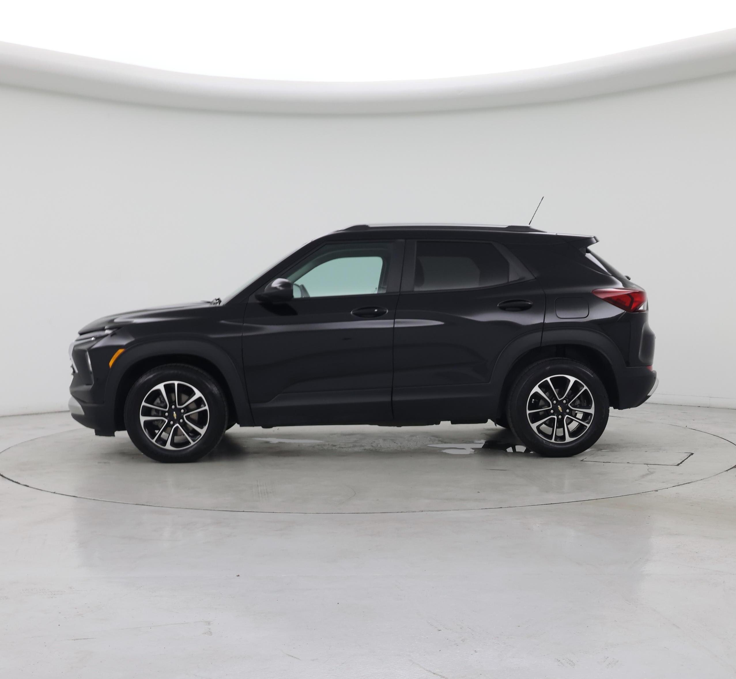 Thumbnail: 2024 Chevrolet TrailBlazer - 3