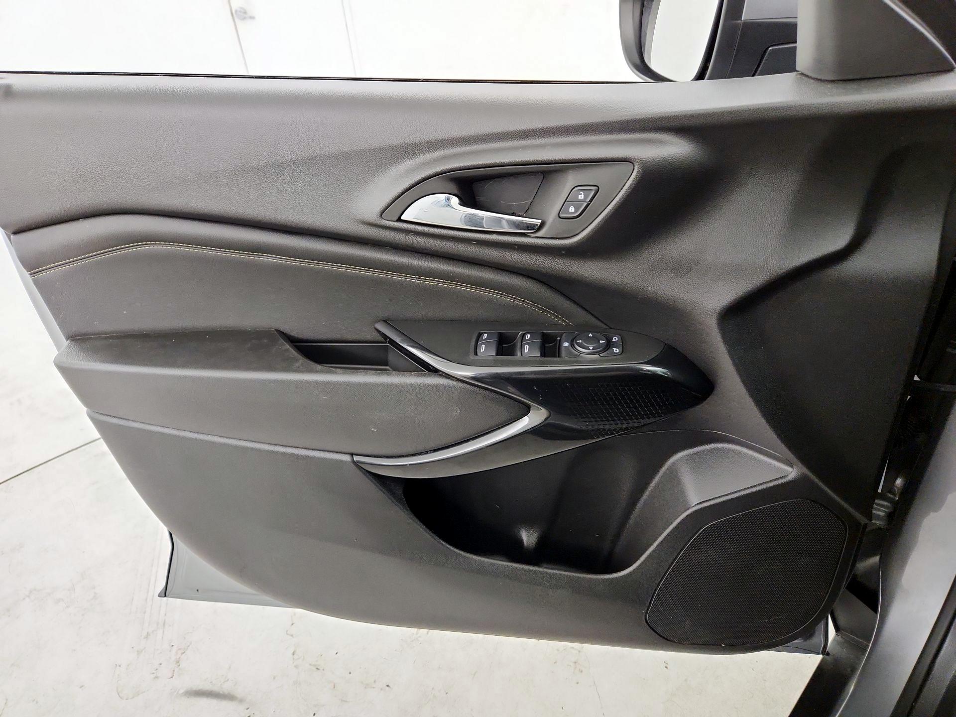 Thumbnail: 2024 Chevrolet Trax - 12
