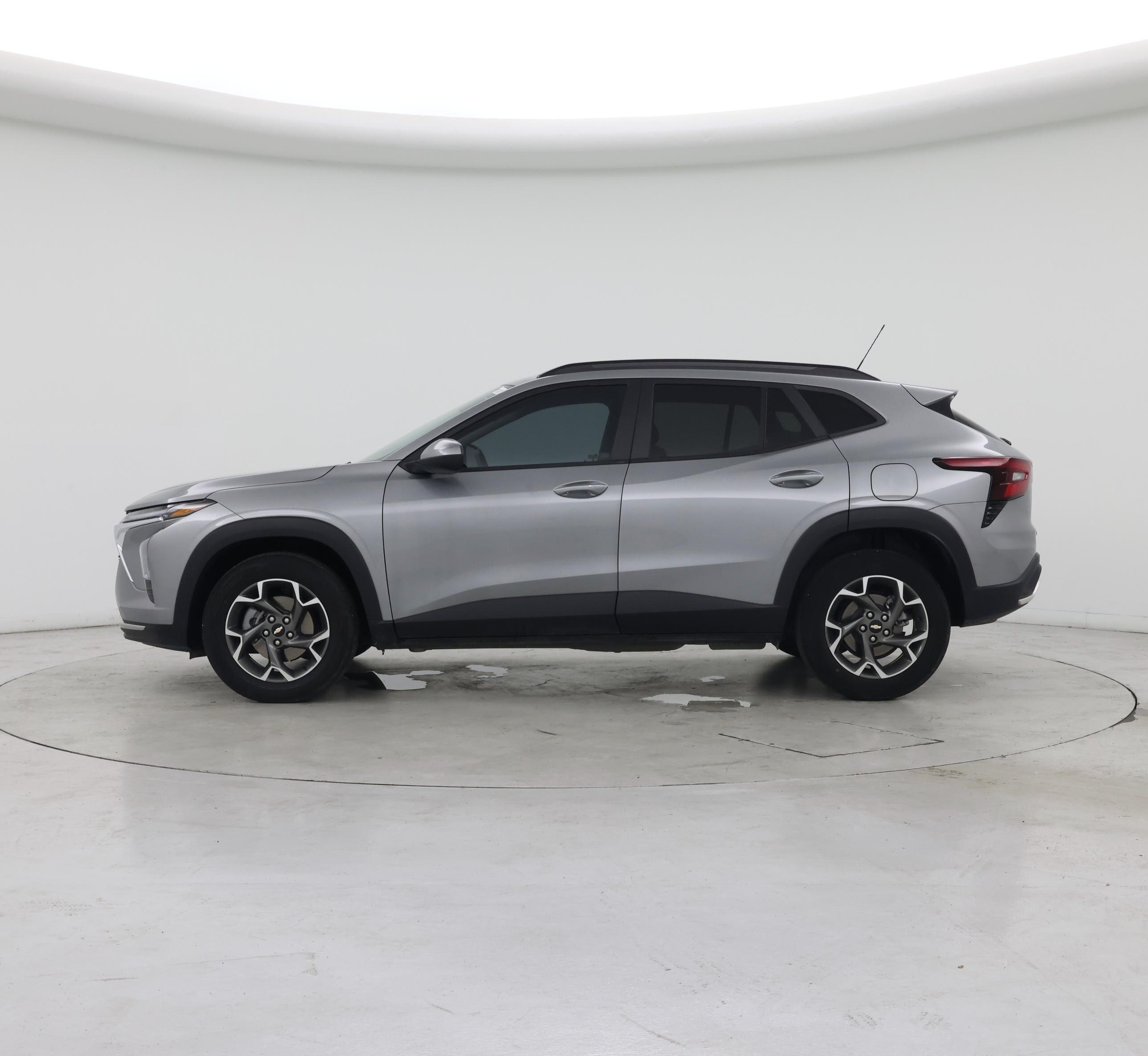 Thumbnail: 2024 Chevrolet Trax - 3