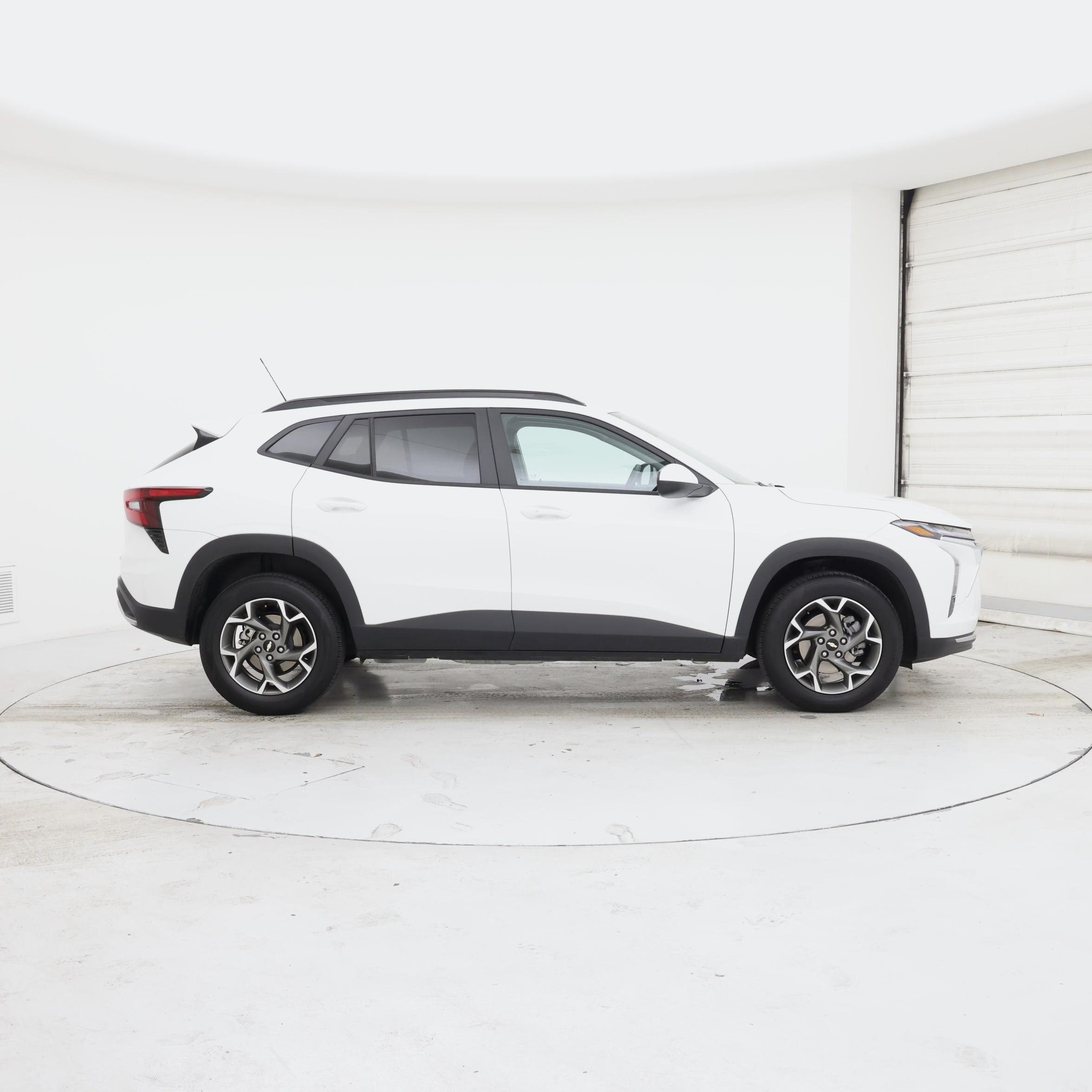 Thumbnail: 2025 Chevrolet Trax - 7