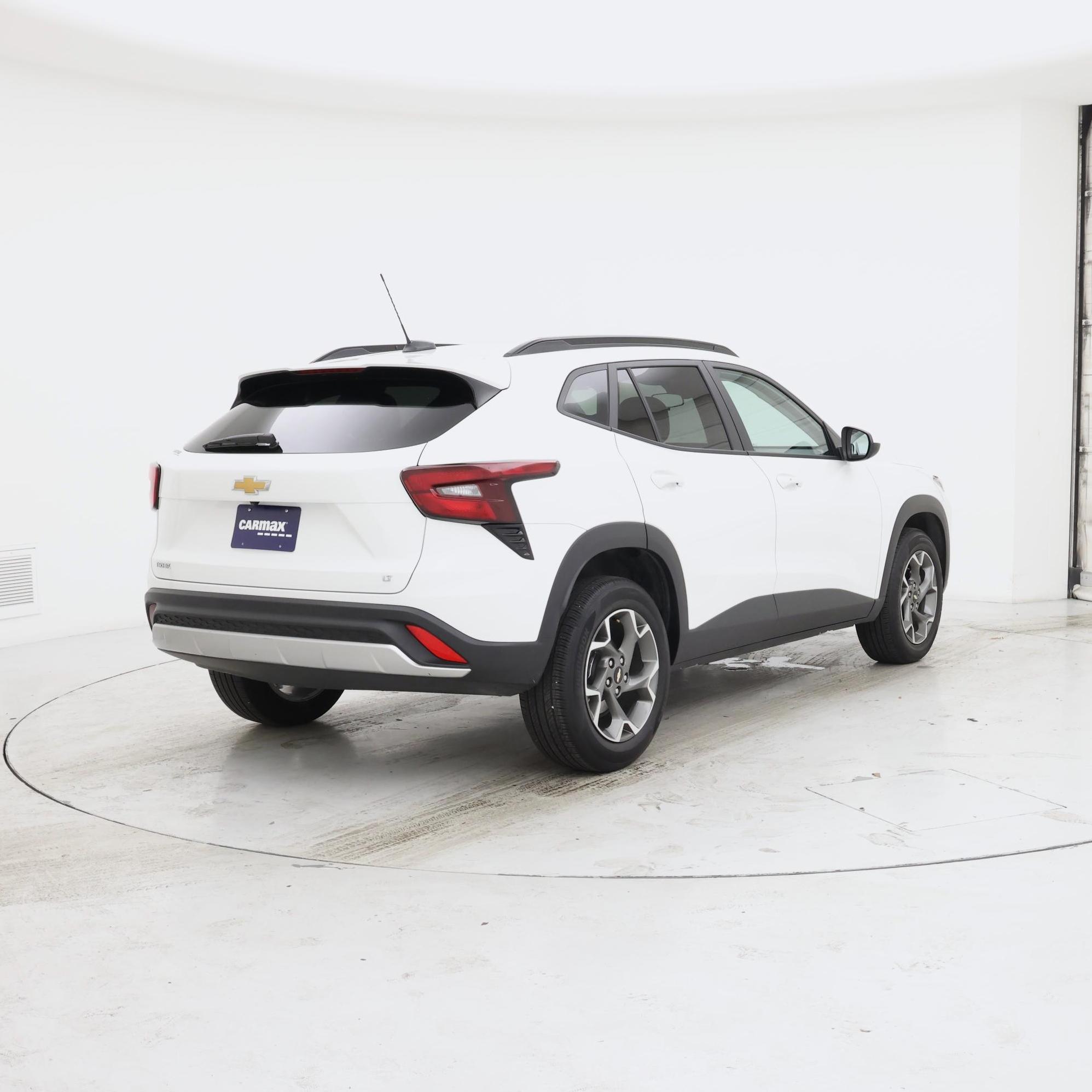 Thumbnail: 2025 Chevrolet Trax - 8
