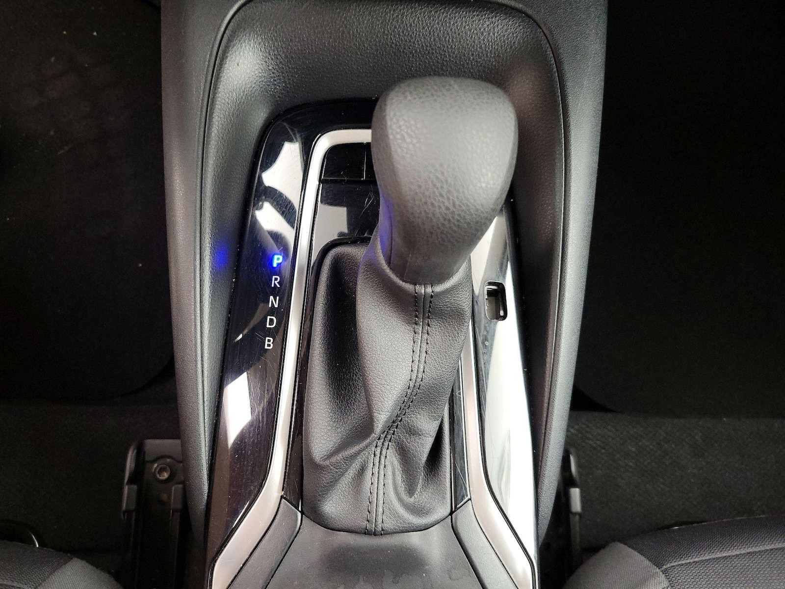 2024 Toyota Corolla LE - Photo 18