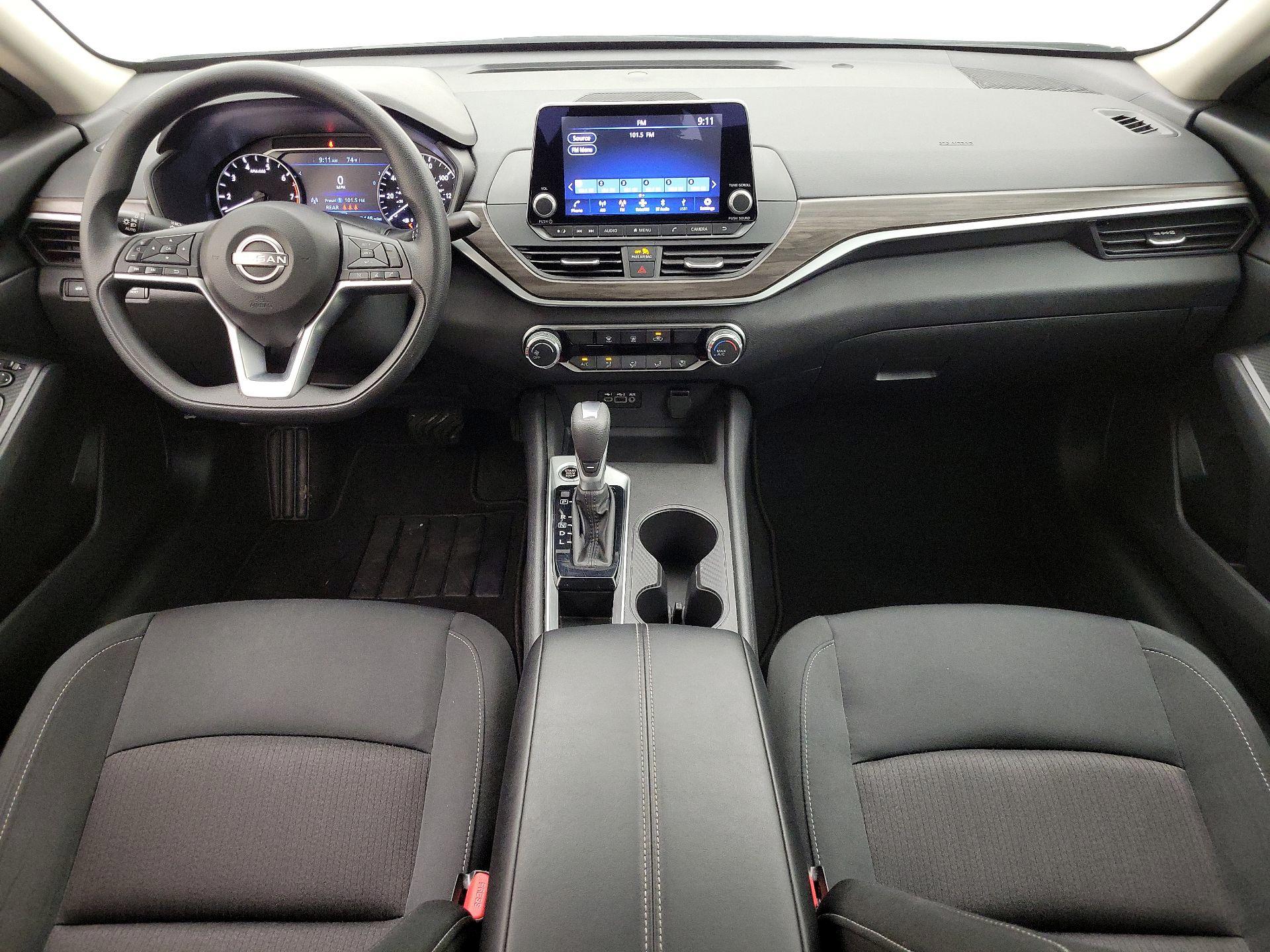 Thumbnail: 2025 Nissan Altima - 9