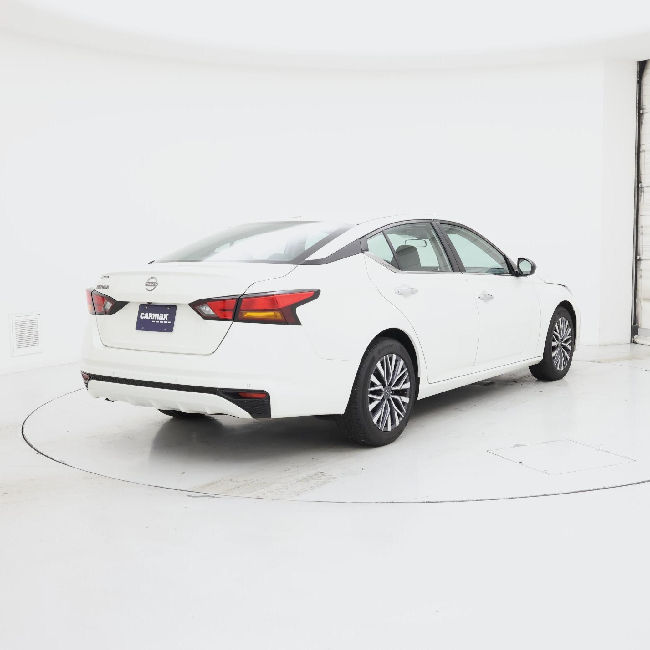 Thumbnail: 2025 Nissan Altima - 8