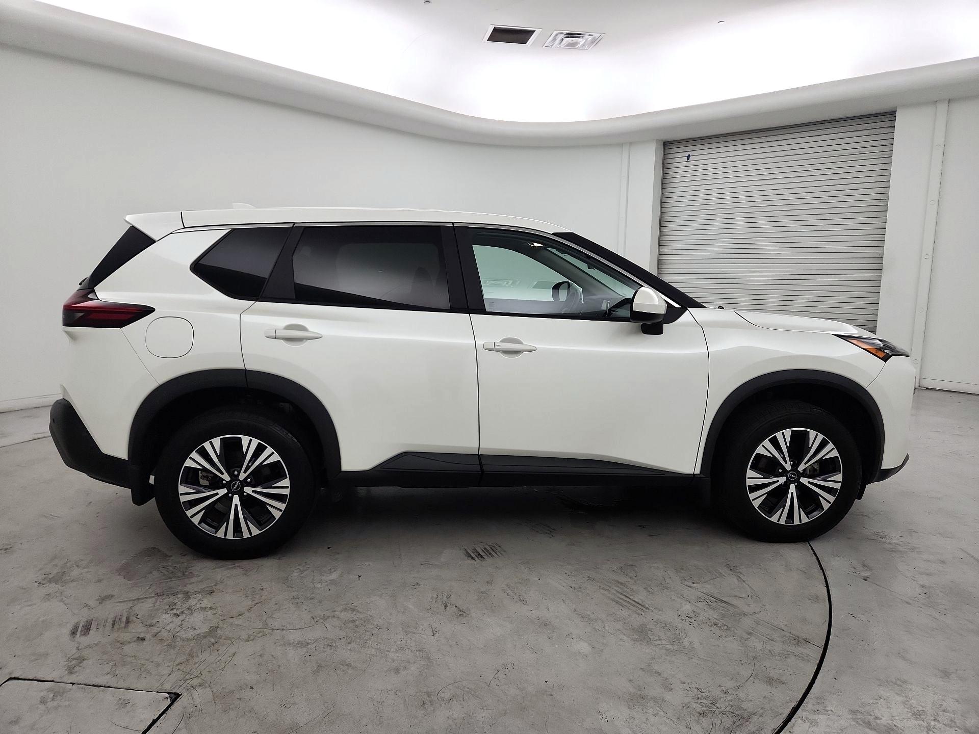 Thumbnail: 2023 Nissan Rogue - 4