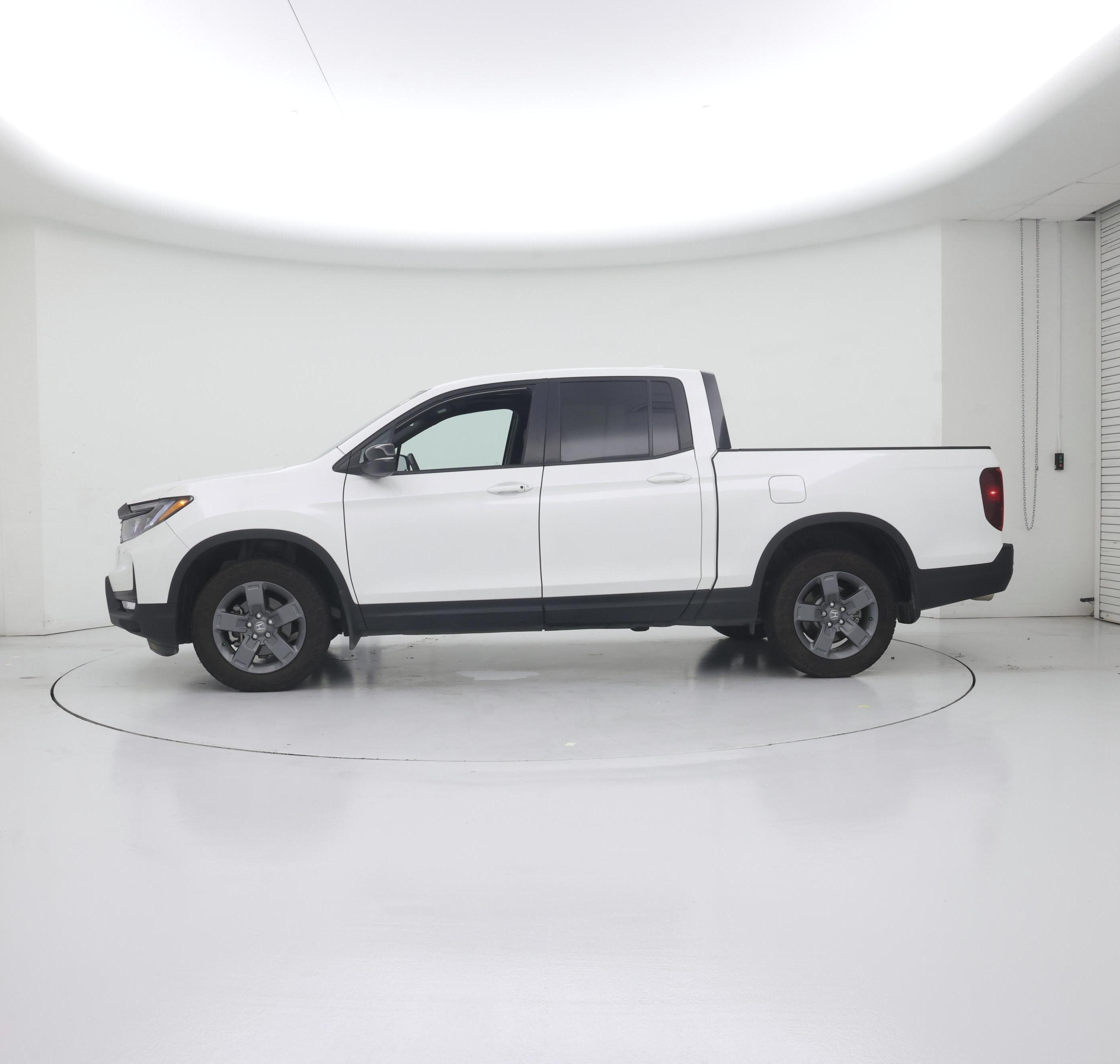 Thumbnail: 2025 Honda Ridgeline - 3