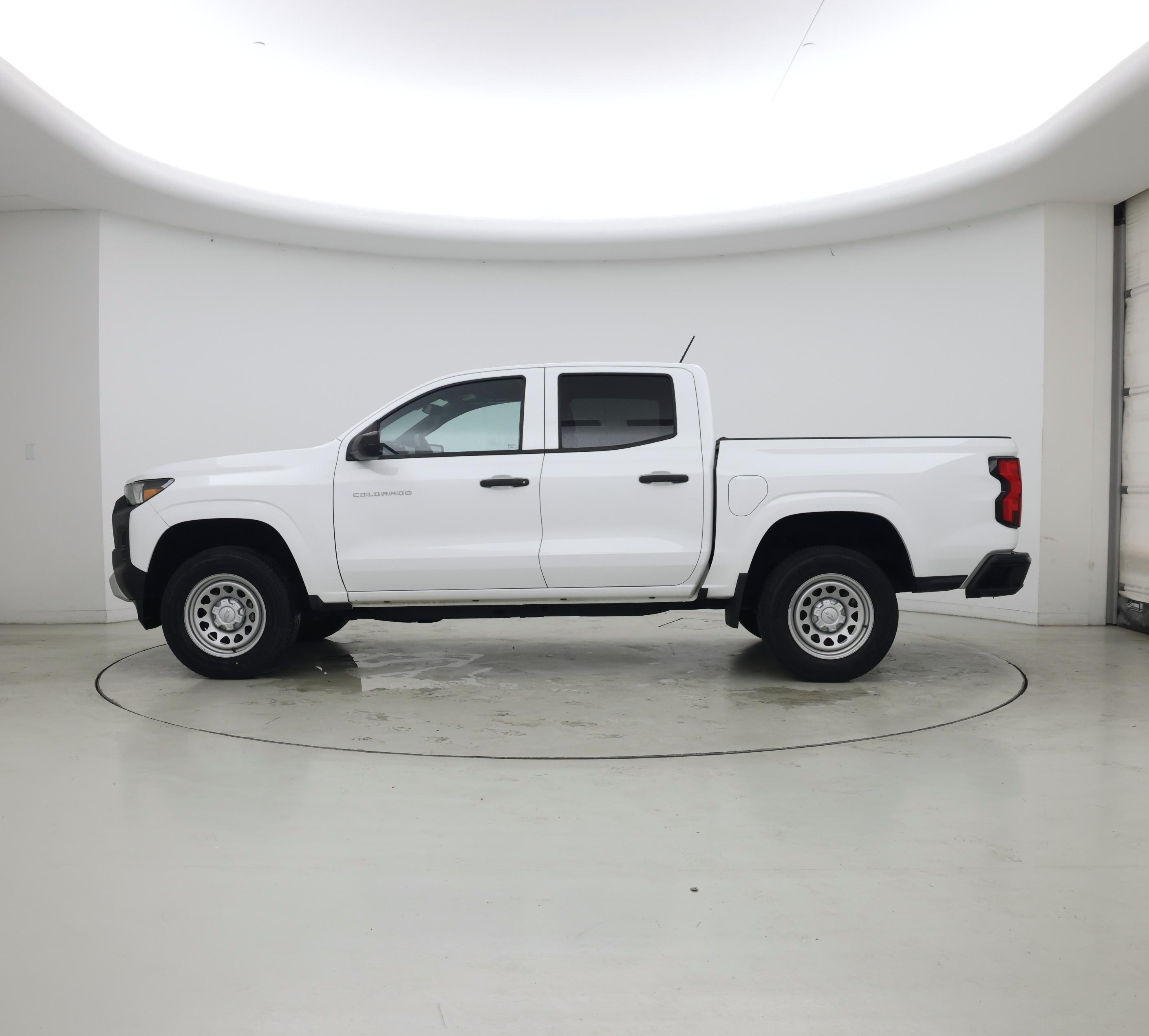 Thumbnail: 2024 Chevrolet Colorado - 3