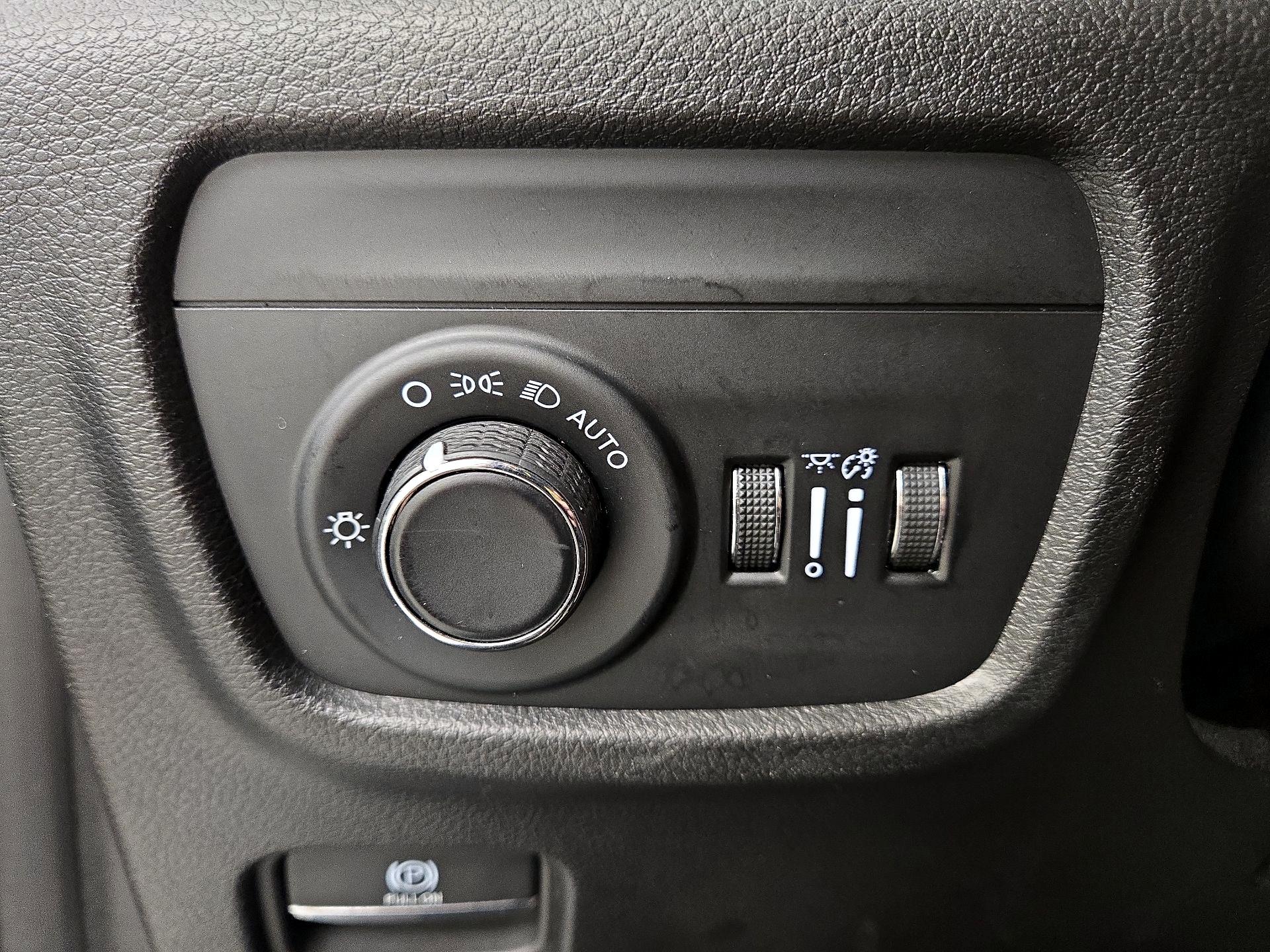 Thumbnail: 2024 Jeep Grand Cherokee - 13